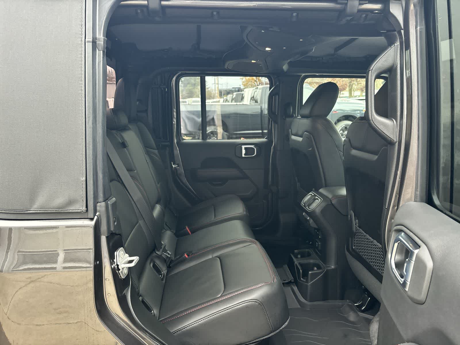 Thumbnail: 2026 Jeep Gladiator - 10