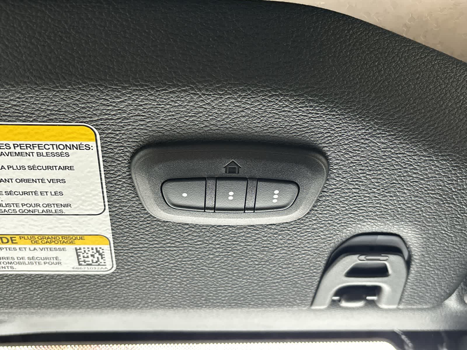 Thumbnail: 2025 Jeep Gladiator - 29