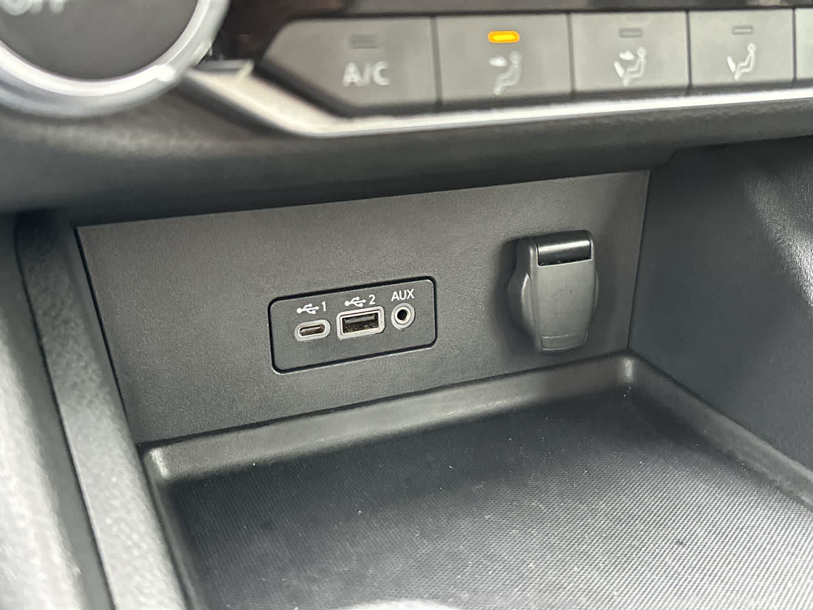 Thumbnail: 2023 Nissan Sentra - 23