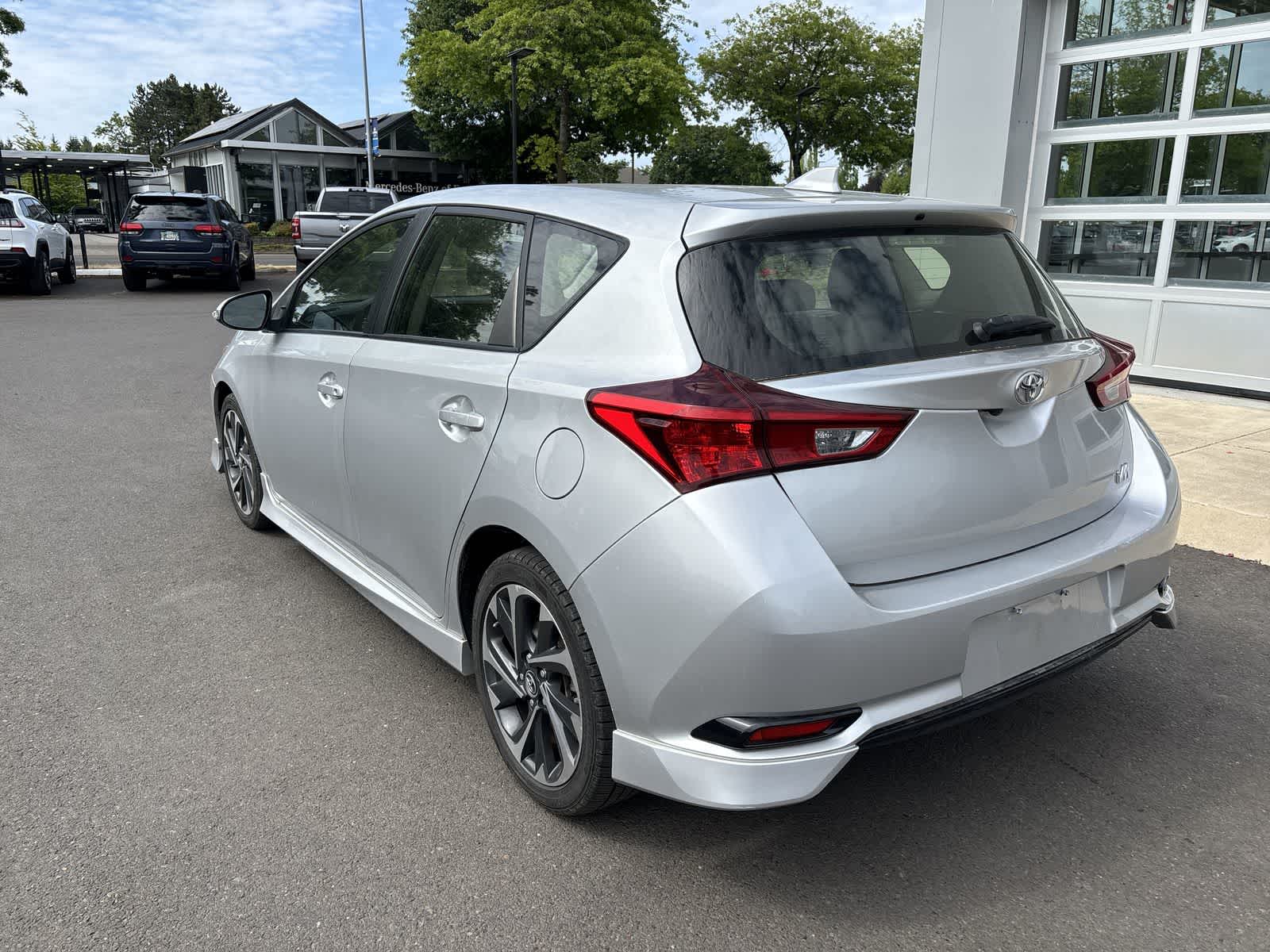 Thumbnail: 2018 Toyota Corolla iM - 3