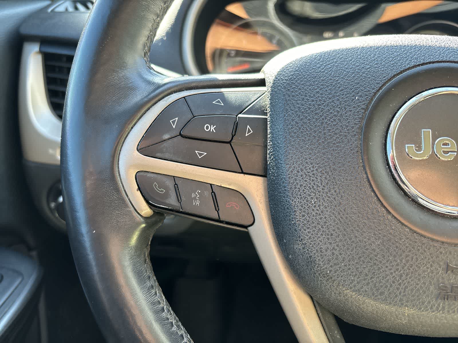 Thumbnail: 2015 Jeep Cherokee - 10