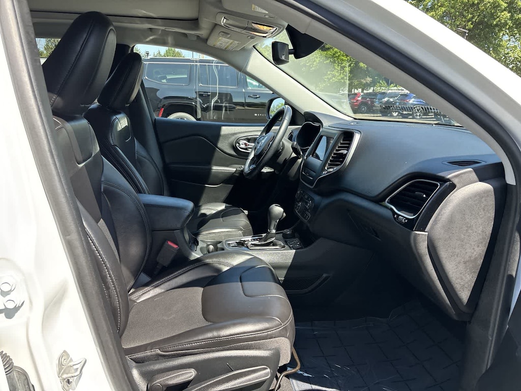 Used 2019 Jeep Cherokee Latitude Plus 4x4 SUV