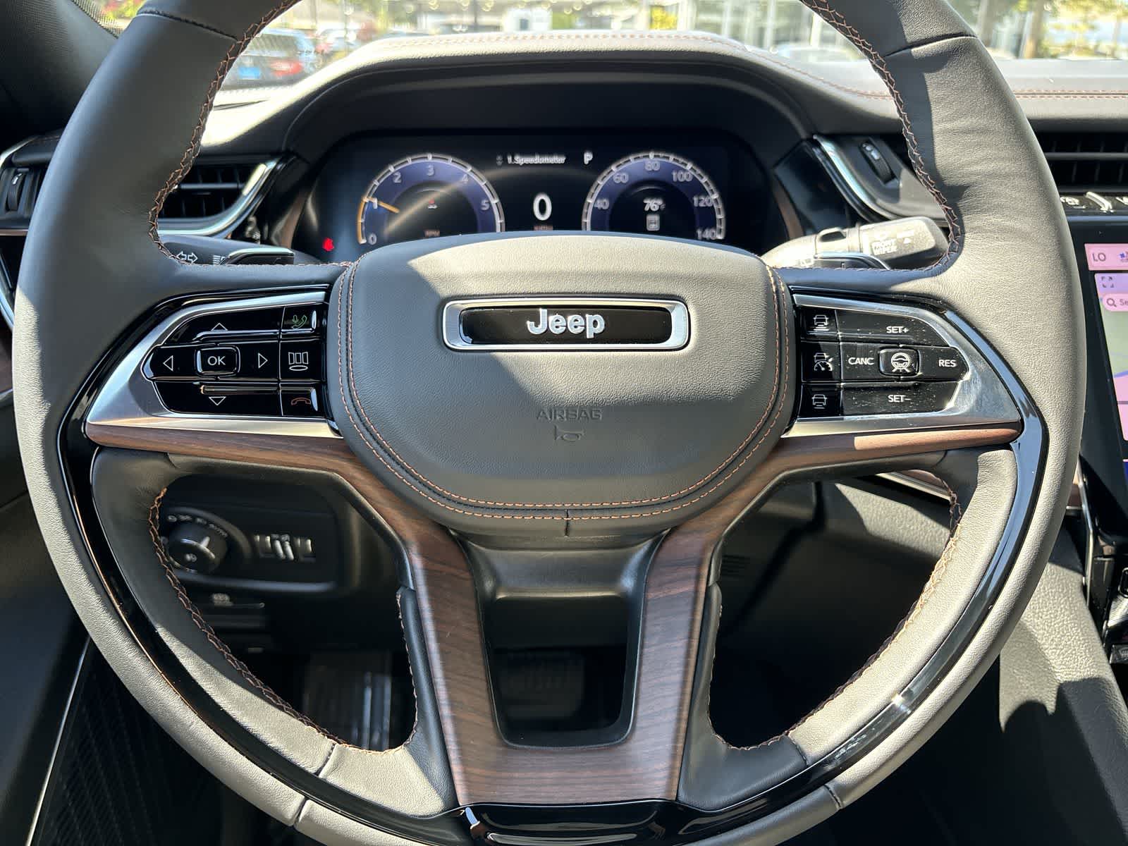 Thumbnail: 2025 Jeep Grand Cherokee L - 14