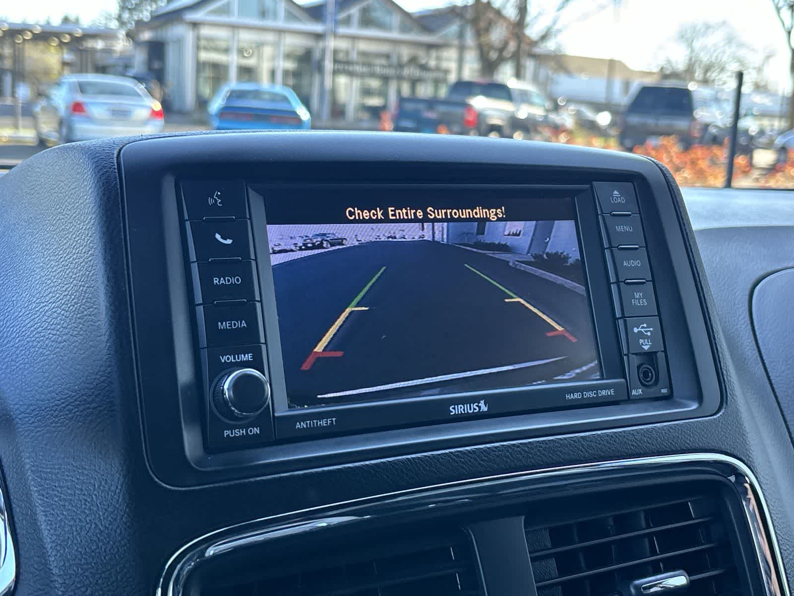 Thumbnail: 2019 Dodge Grand Caravan - 23