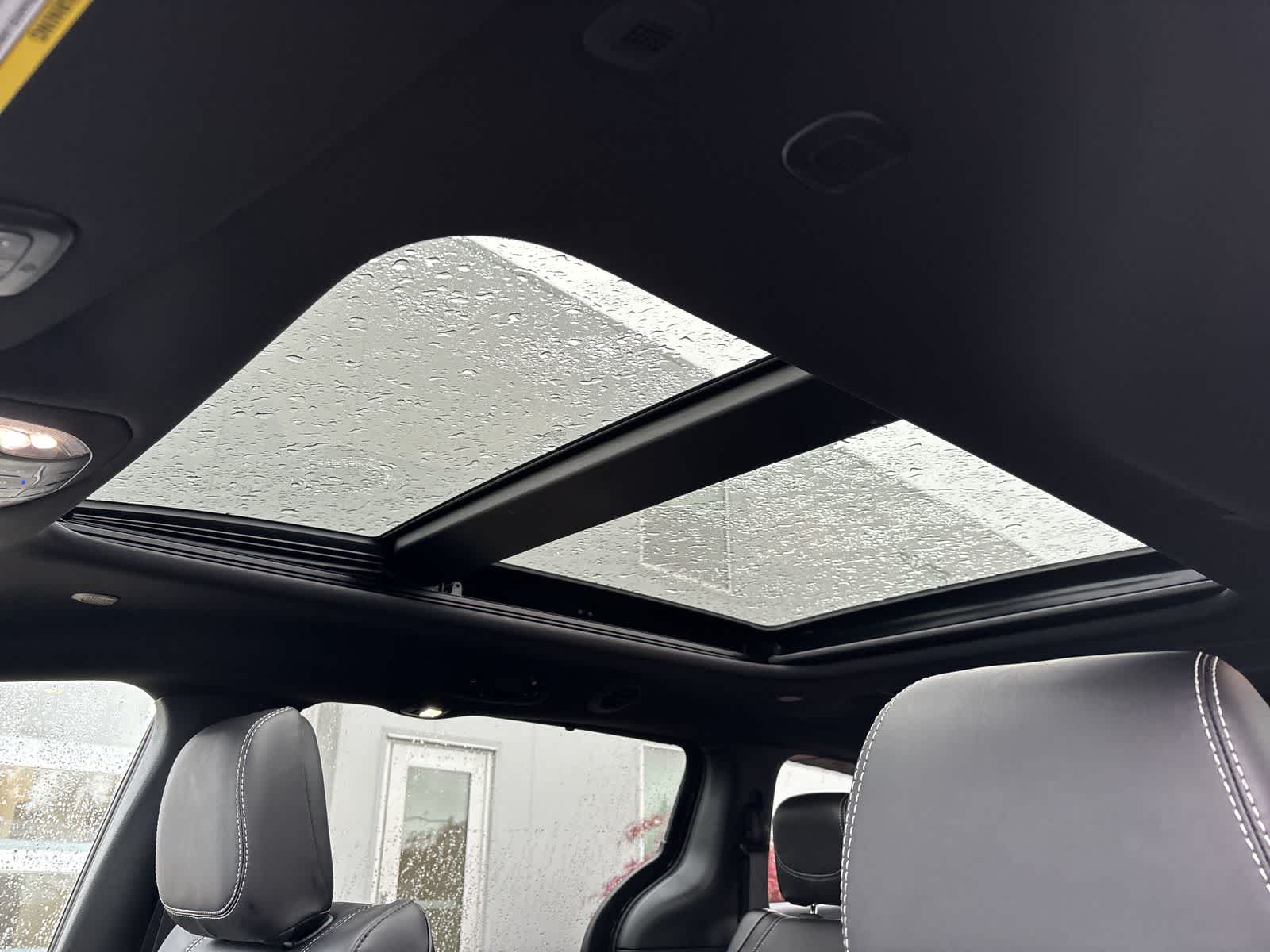 Thumbnail: 2026 Chrysler Pacifica - 26