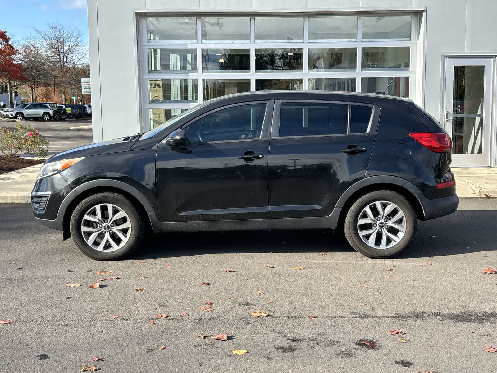 Thumbnail: 2016 Kia Sportage - 2