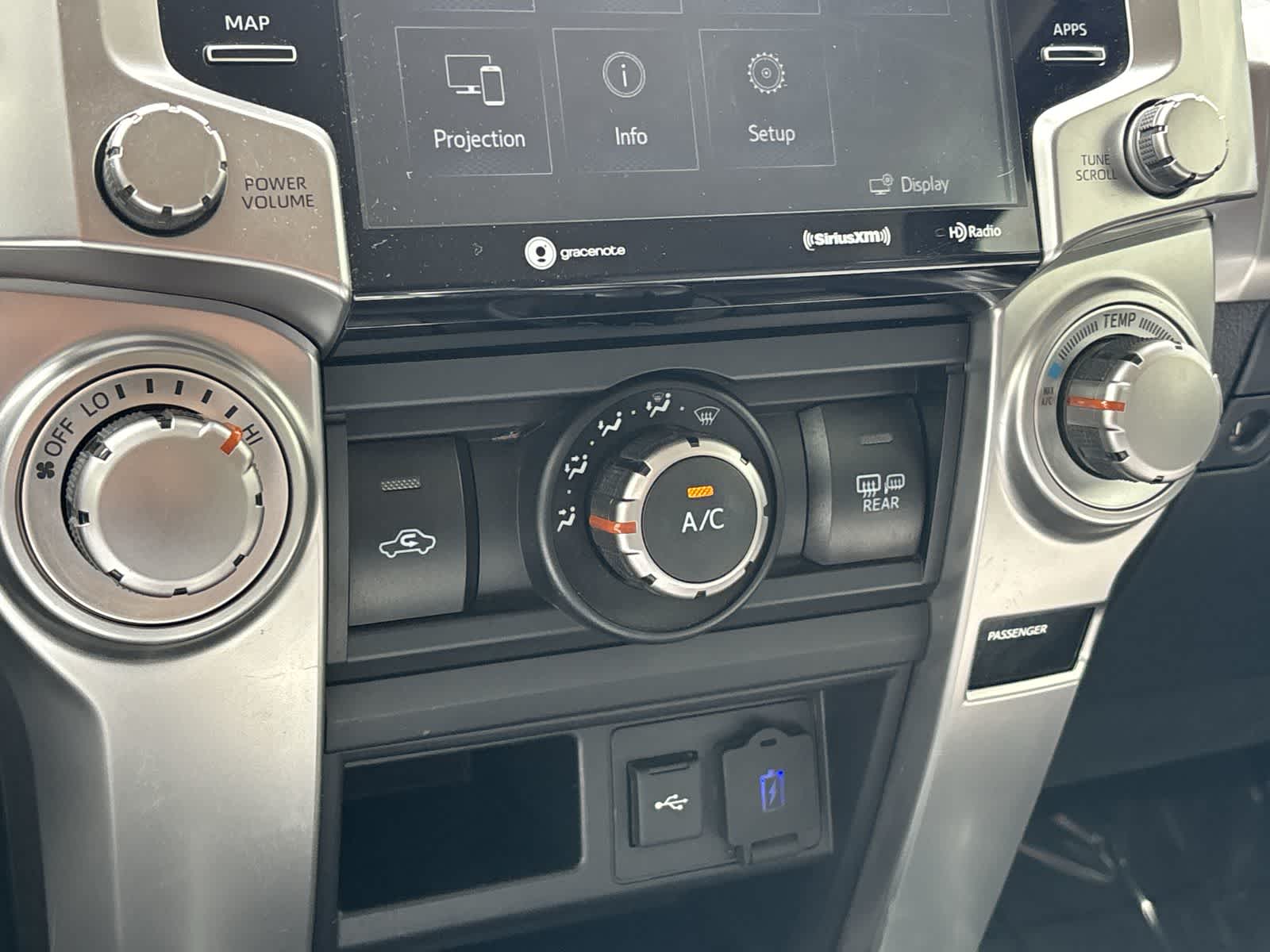Thumbnail: 2021 Toyota 4Runner - 24