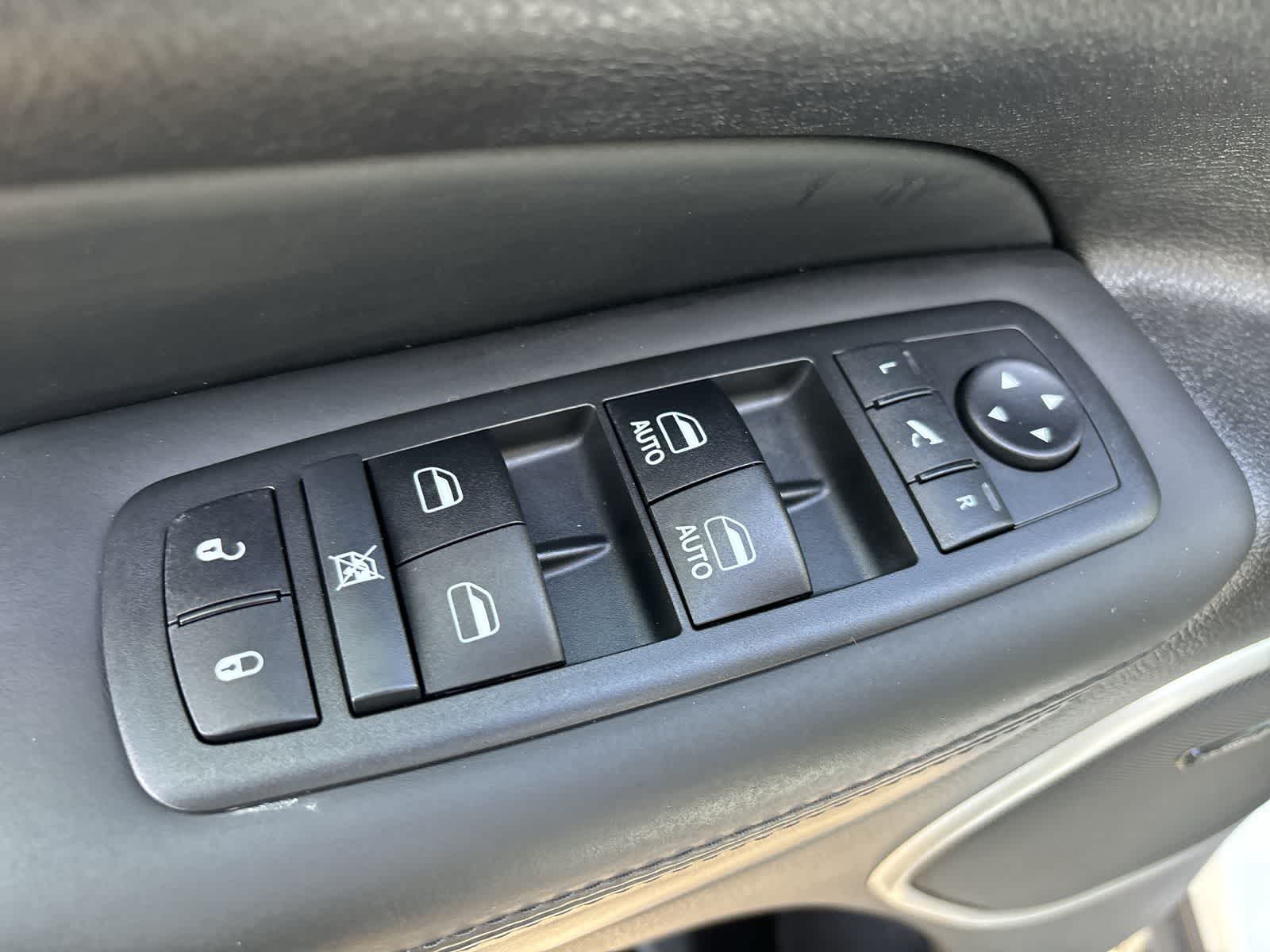 Thumbnail: 2018 Jeep Grand Cherokee - 9