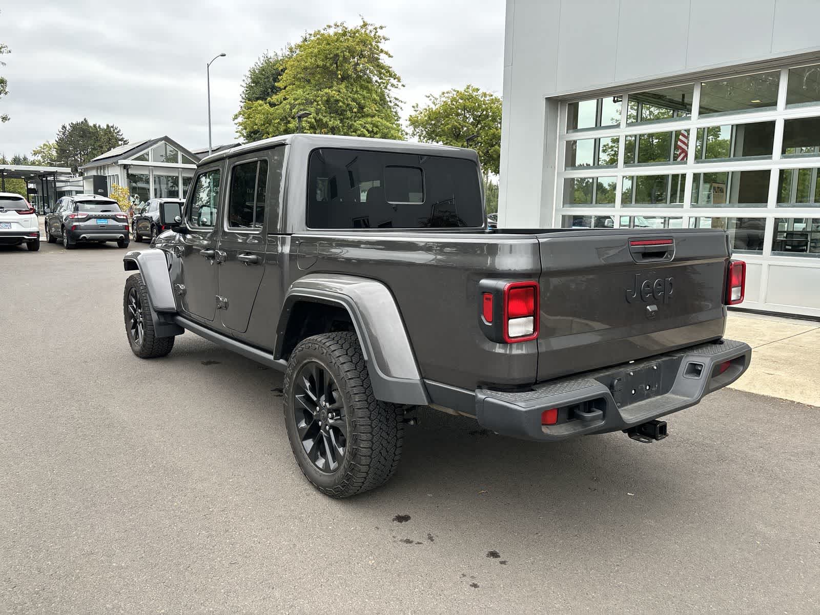 Thumbnail: 2024 Jeep Gladiator - 3
