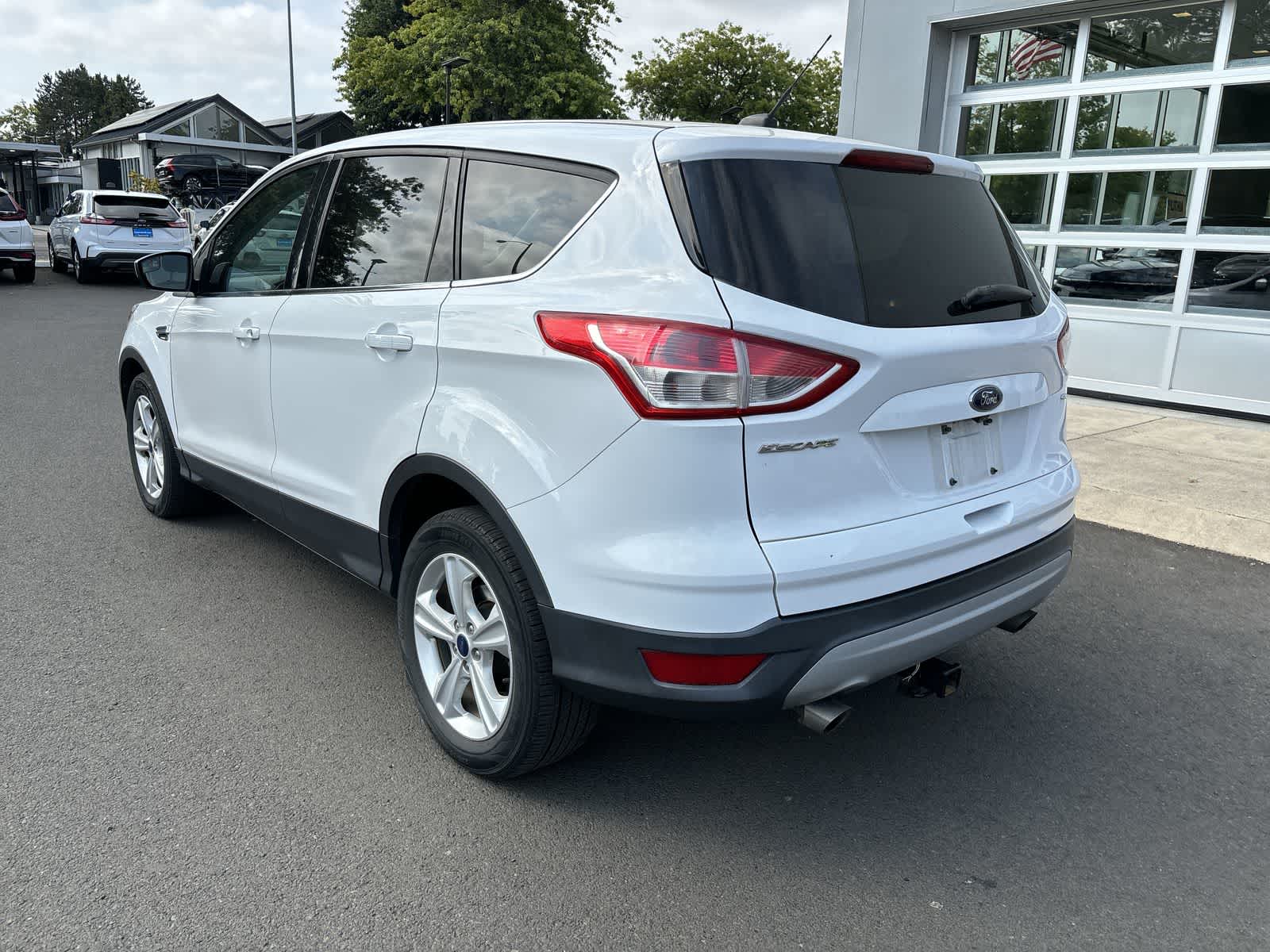 Thumbnail: 2016 Ford Escape - 3