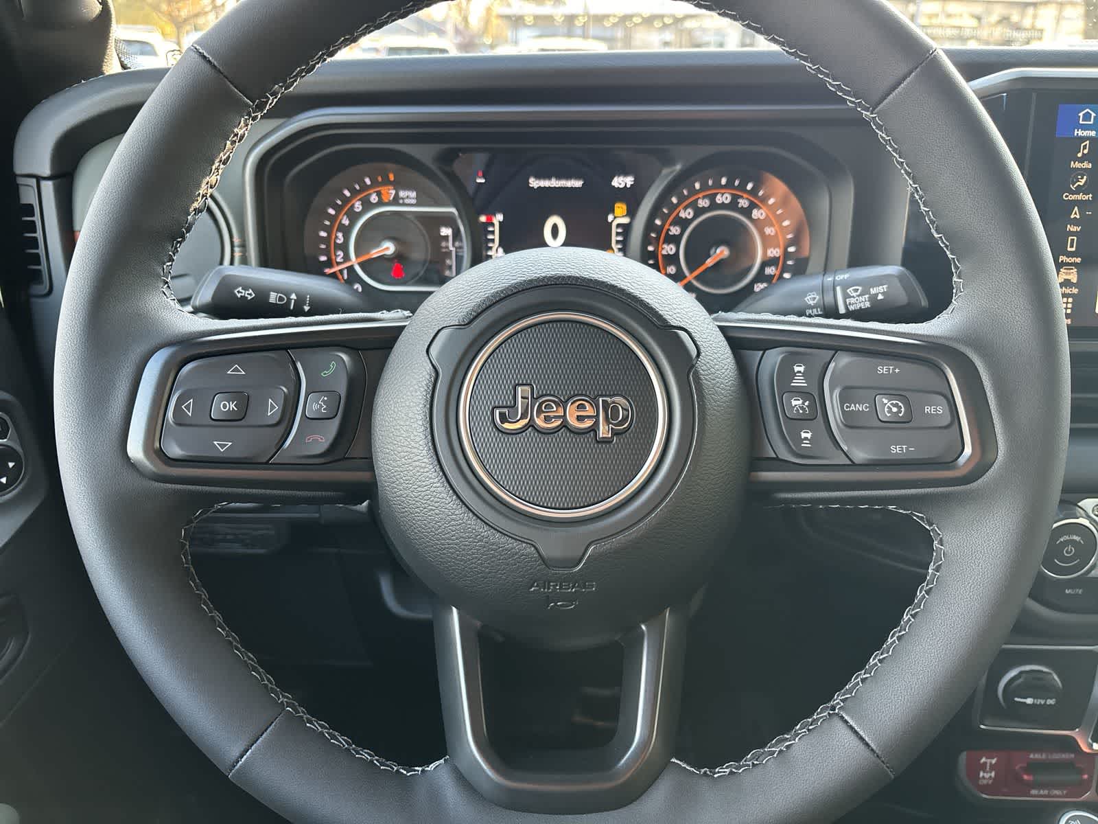 Thumbnail: 2026 Jeep Gladiator - 12