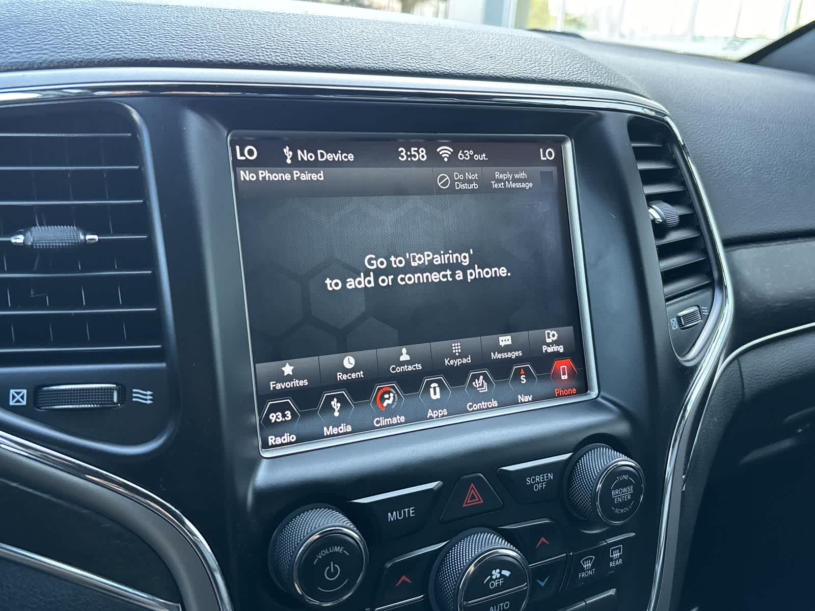 Thumbnail: 2018 Jeep Grand Cherokee - 24