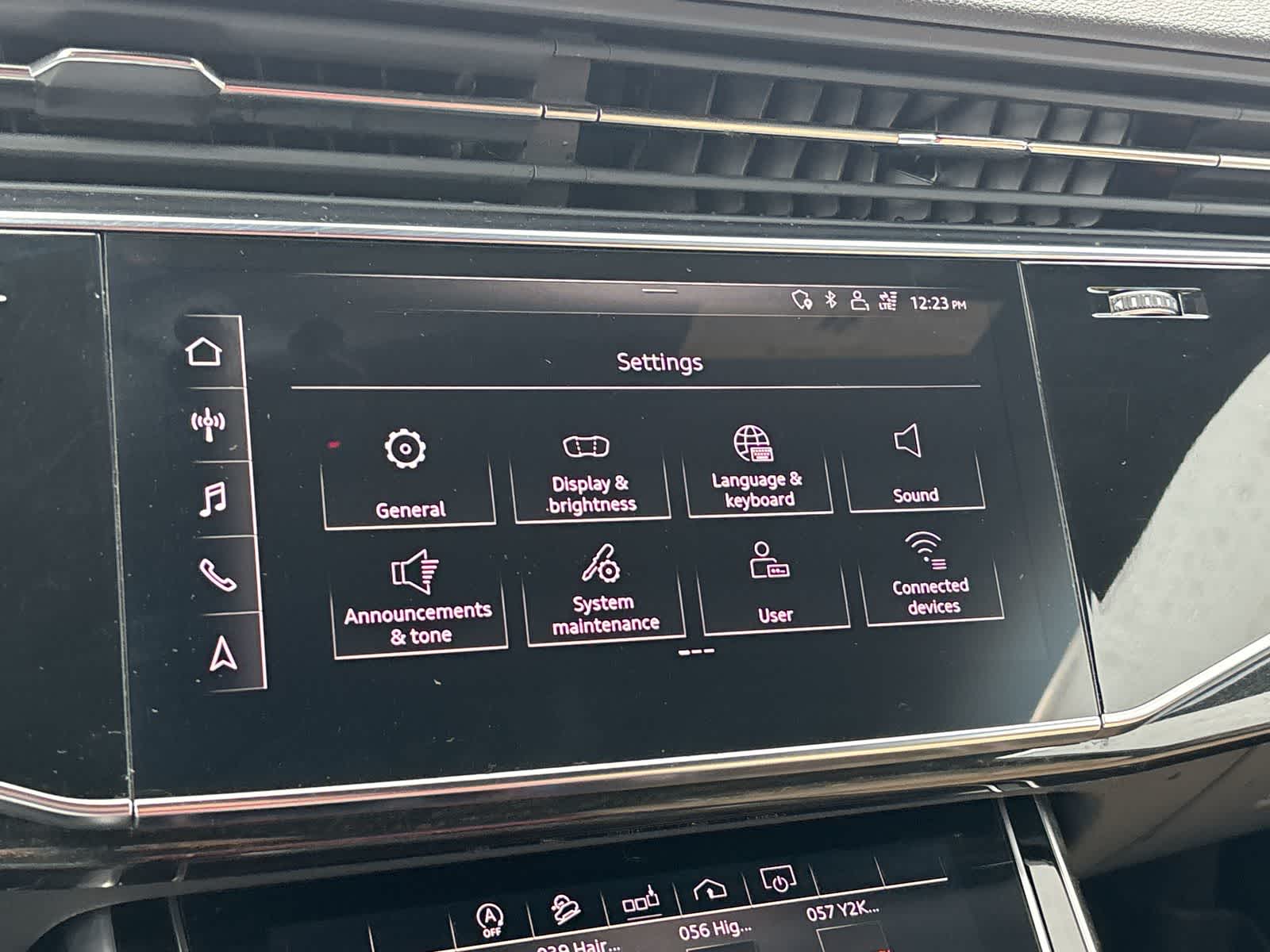 Thumbnail: 2020 Audi Q8 - 17