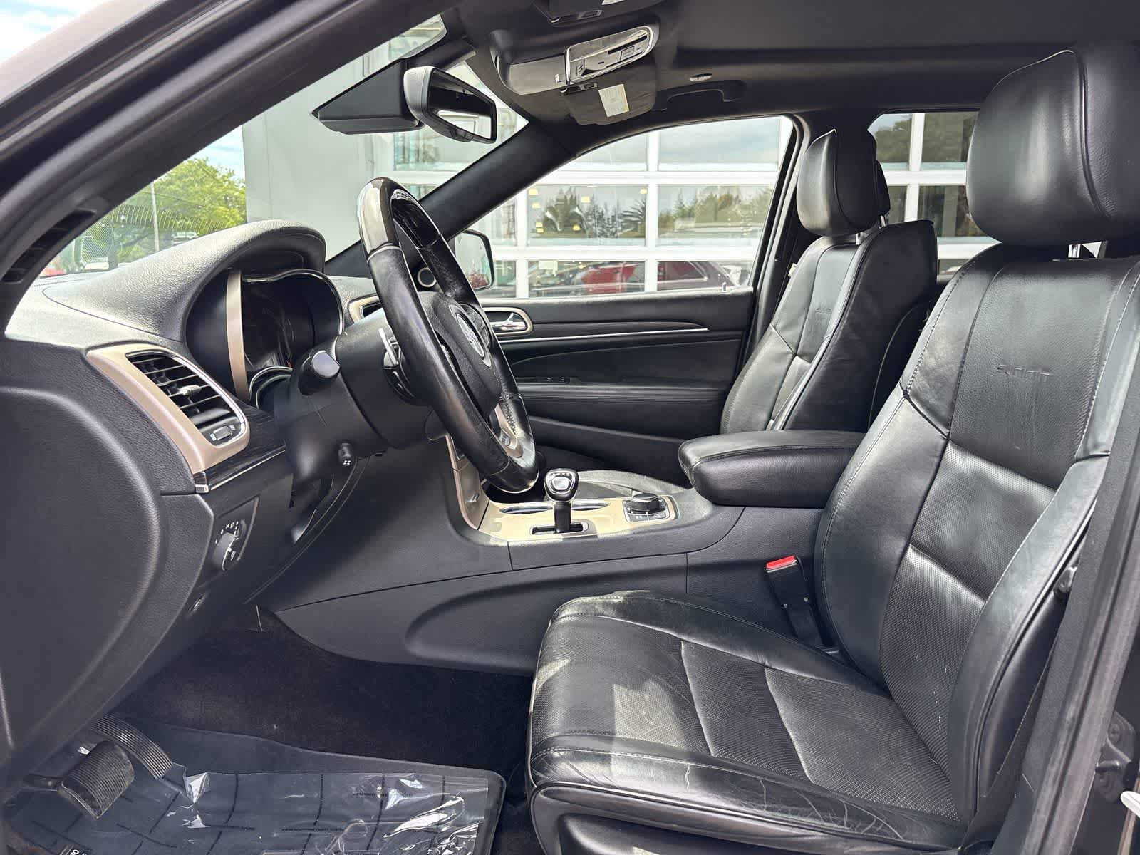 Thumbnail: 2015 Jeep Grand Cherokee - 6