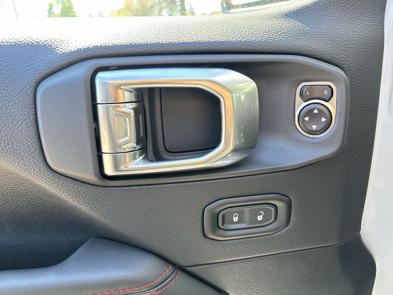 Thumbnail: 2026 Jeep Wrangler - 9