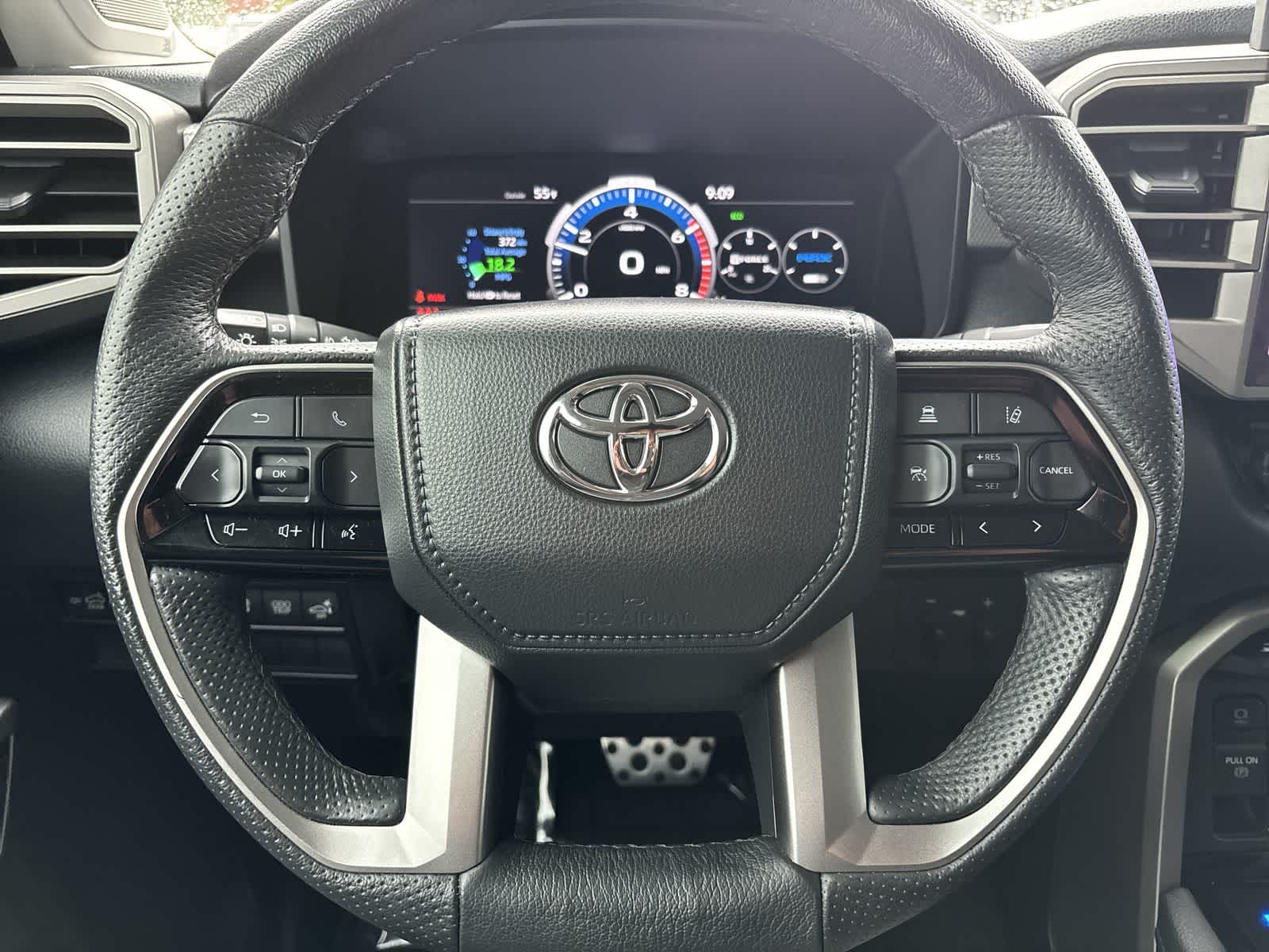 Thumbnail: 2022 Toyota Tundra - 13