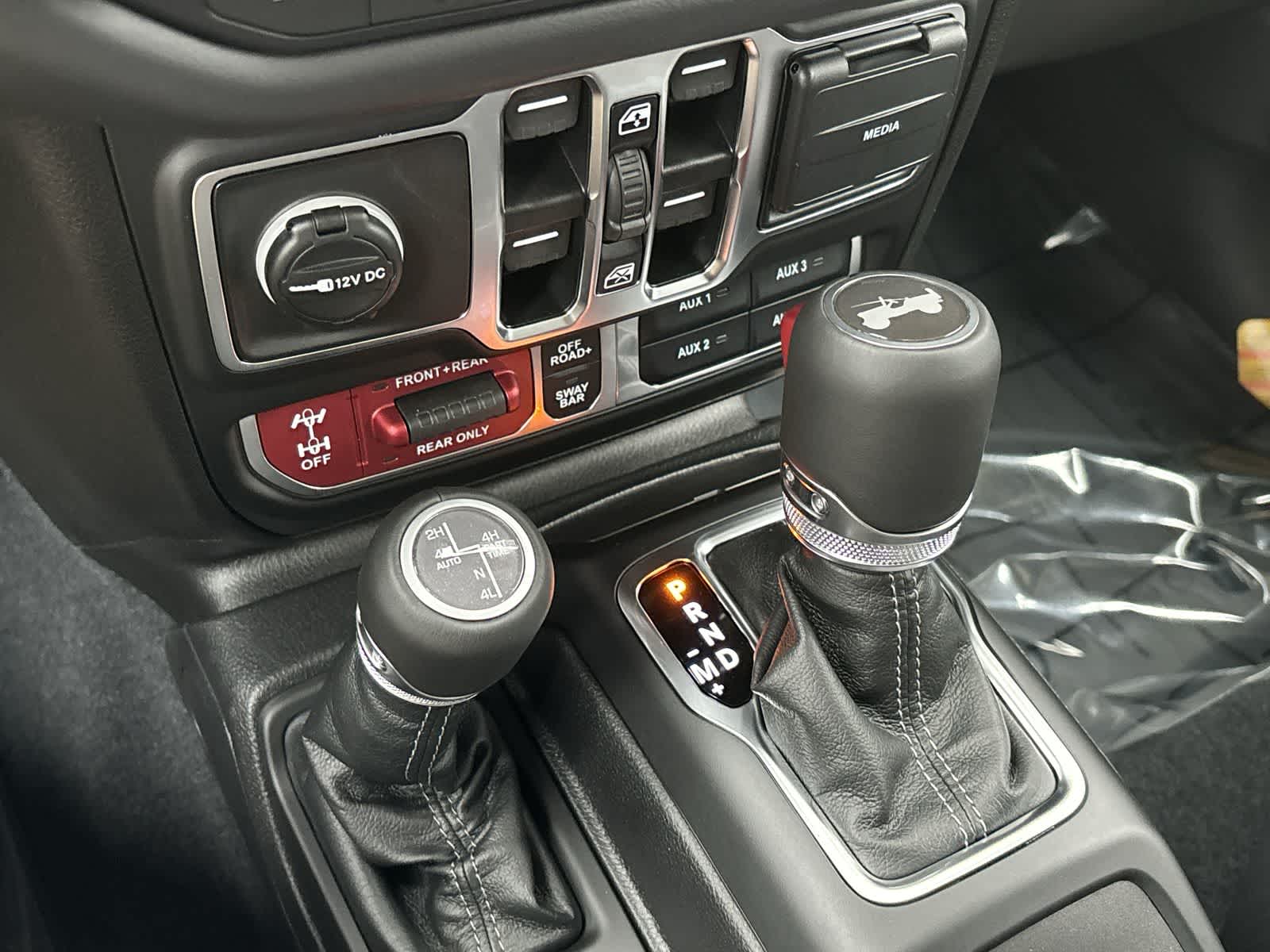 Thumbnail: 2026 Jeep Wrangler - 26