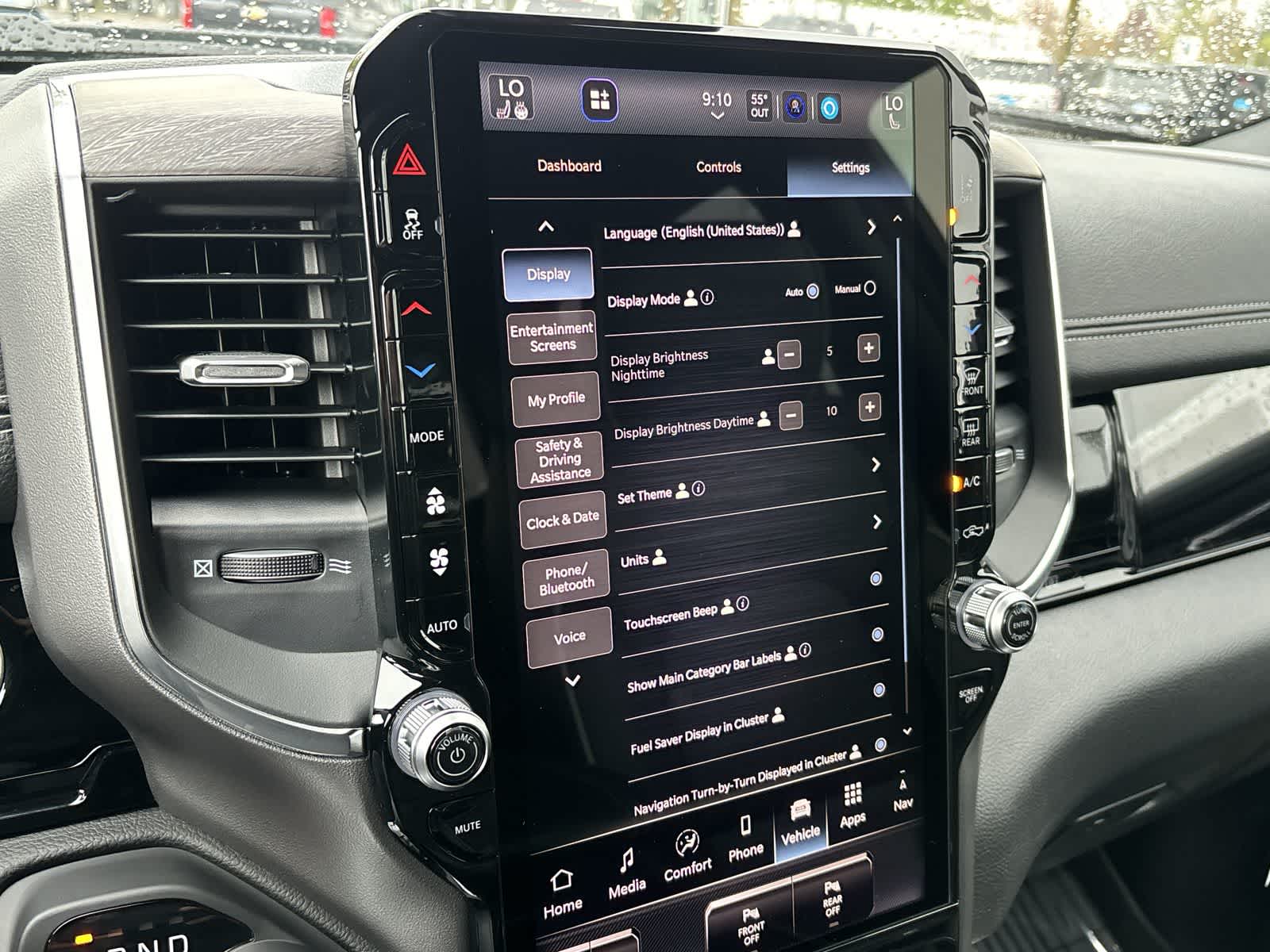 Thumbnail: 2026 RAM 1500 - 18