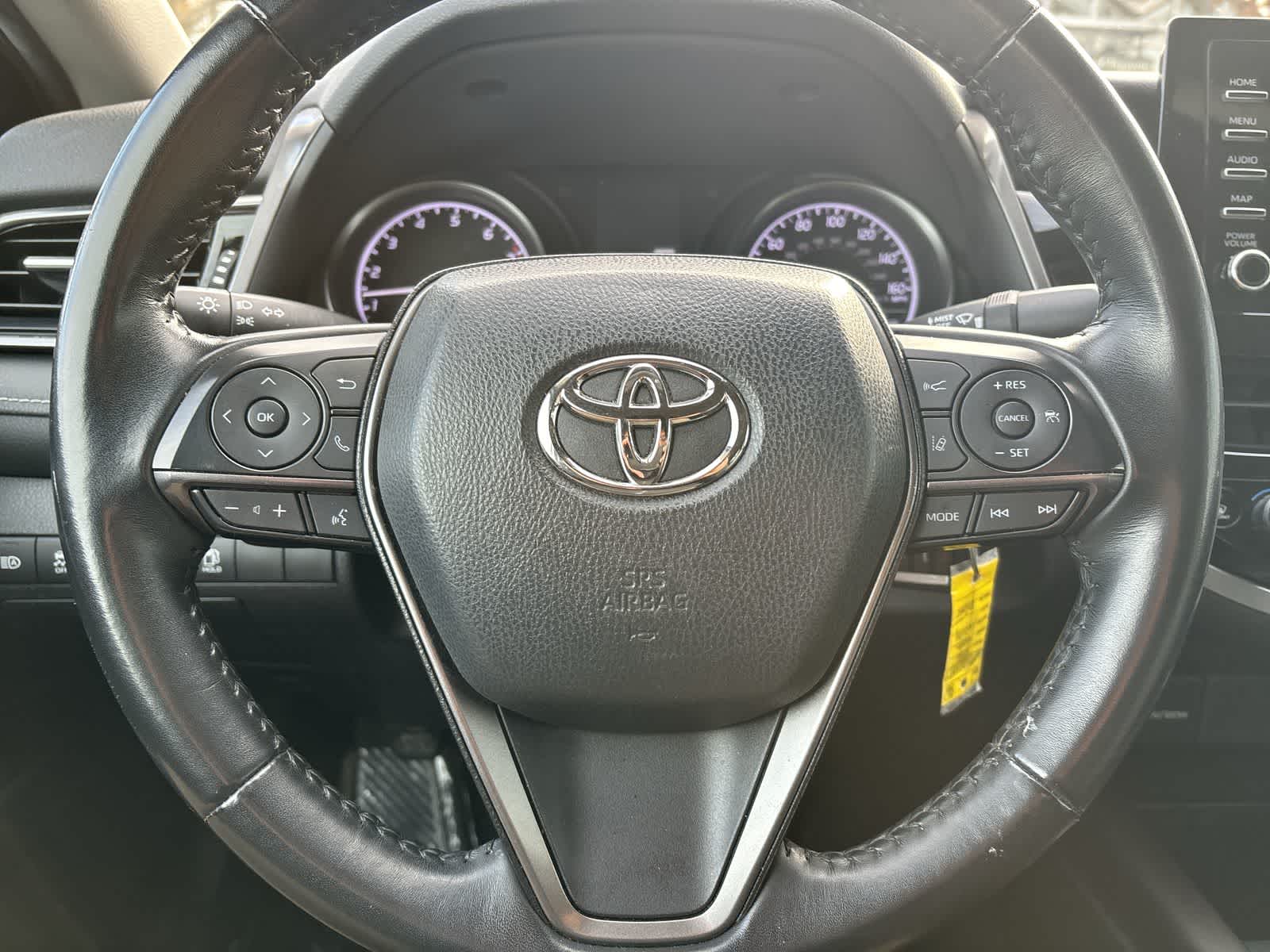 Thumbnail: 2022 Toyota Camry - 10