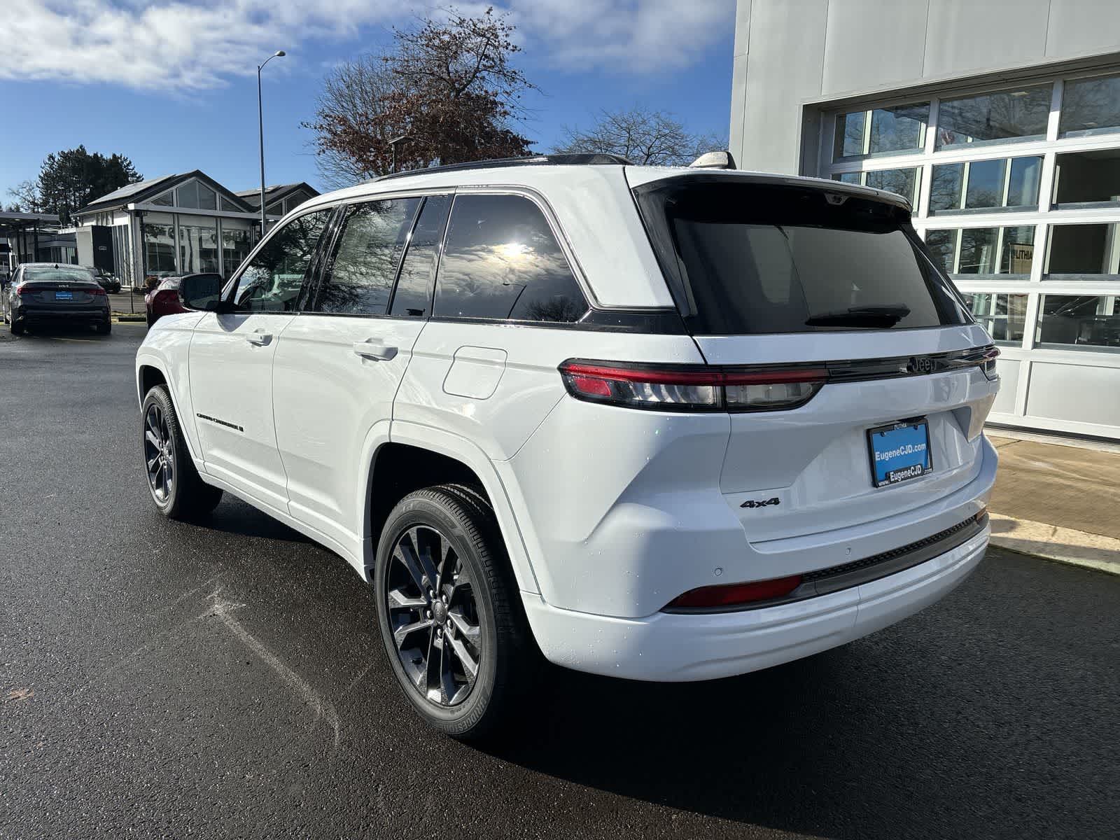 Thumbnail: 2026 Jeep Grand Cherokee - 3