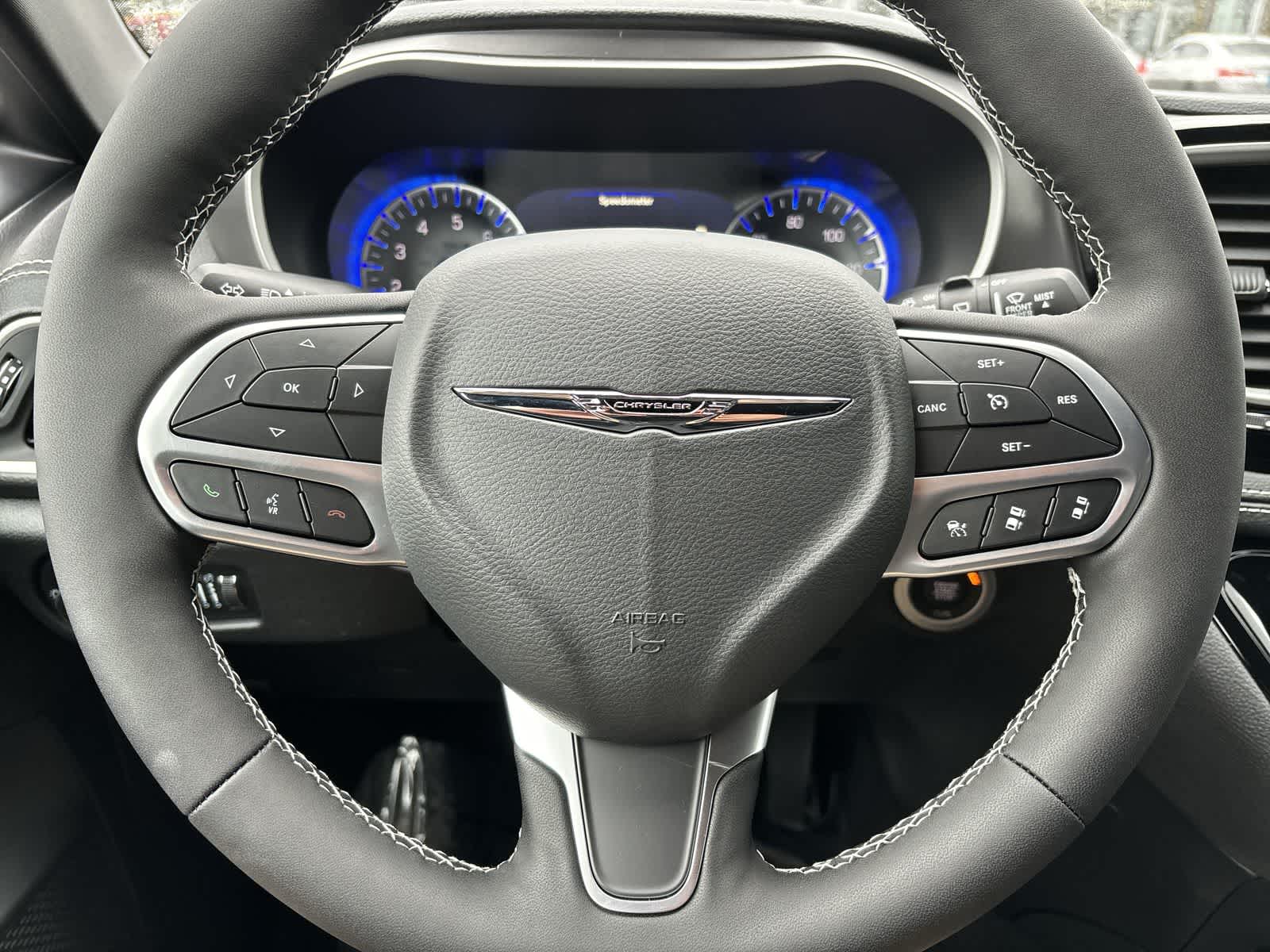 Thumbnail: 2026 Chrysler Pacifica - 12