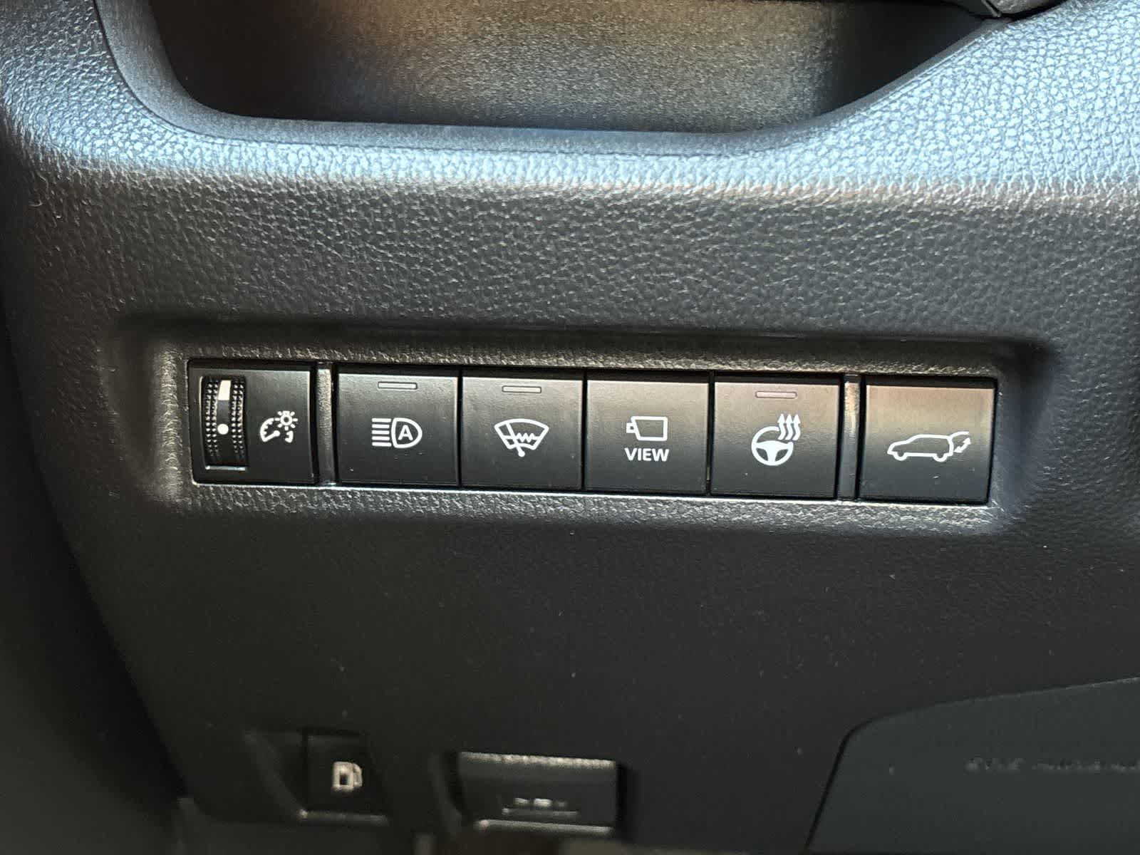 Thumbnail: 2022 Toyota RAV4 - 16