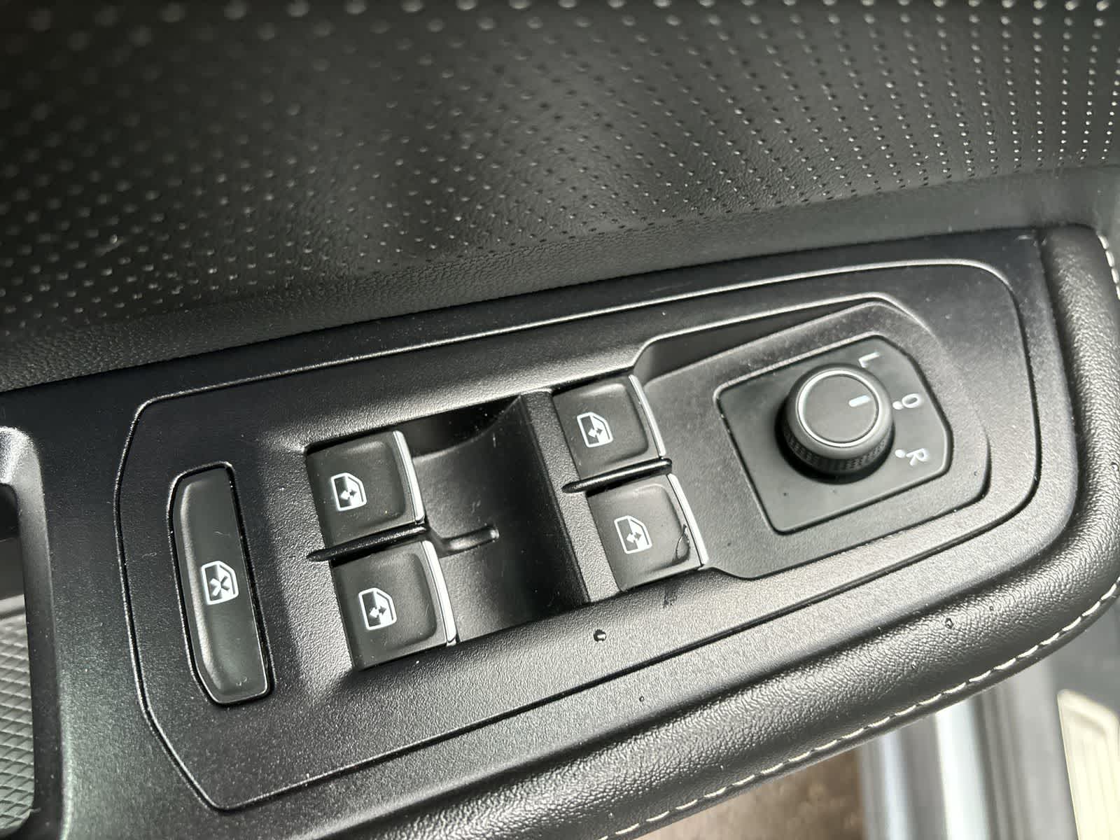 Thumbnail: 2024 Volkswagen Atlas - 9