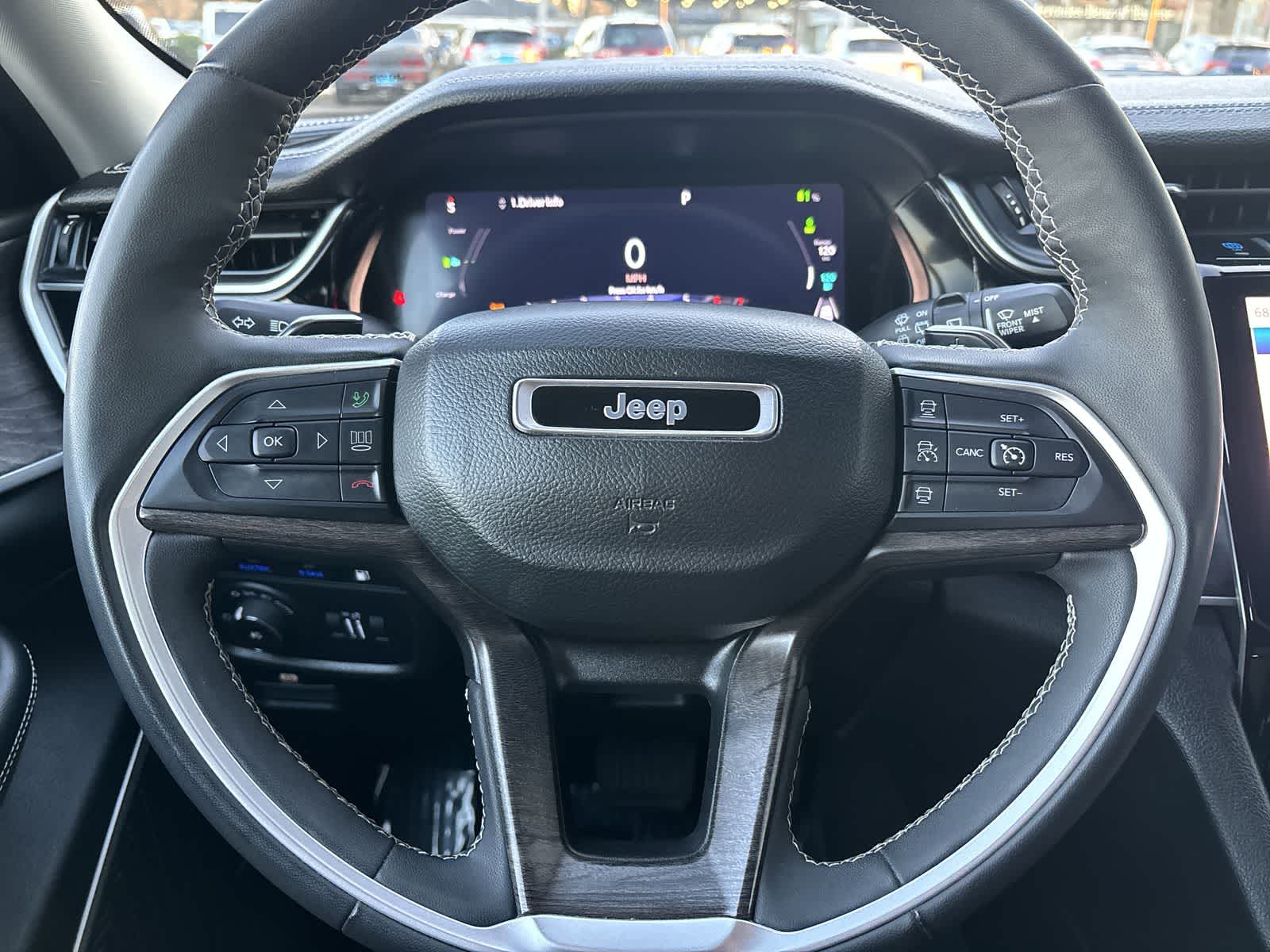 Thumbnail: 2024 Jeep Grand Cherokee - 12