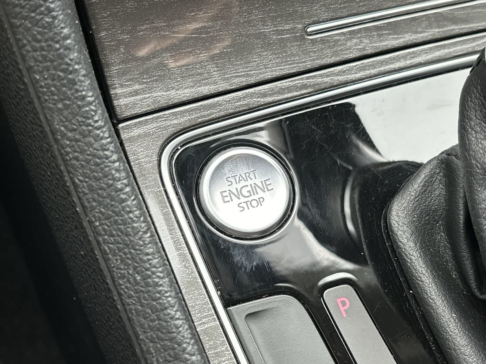 Thumbnail: 2018 Volkswagen Passat - 24