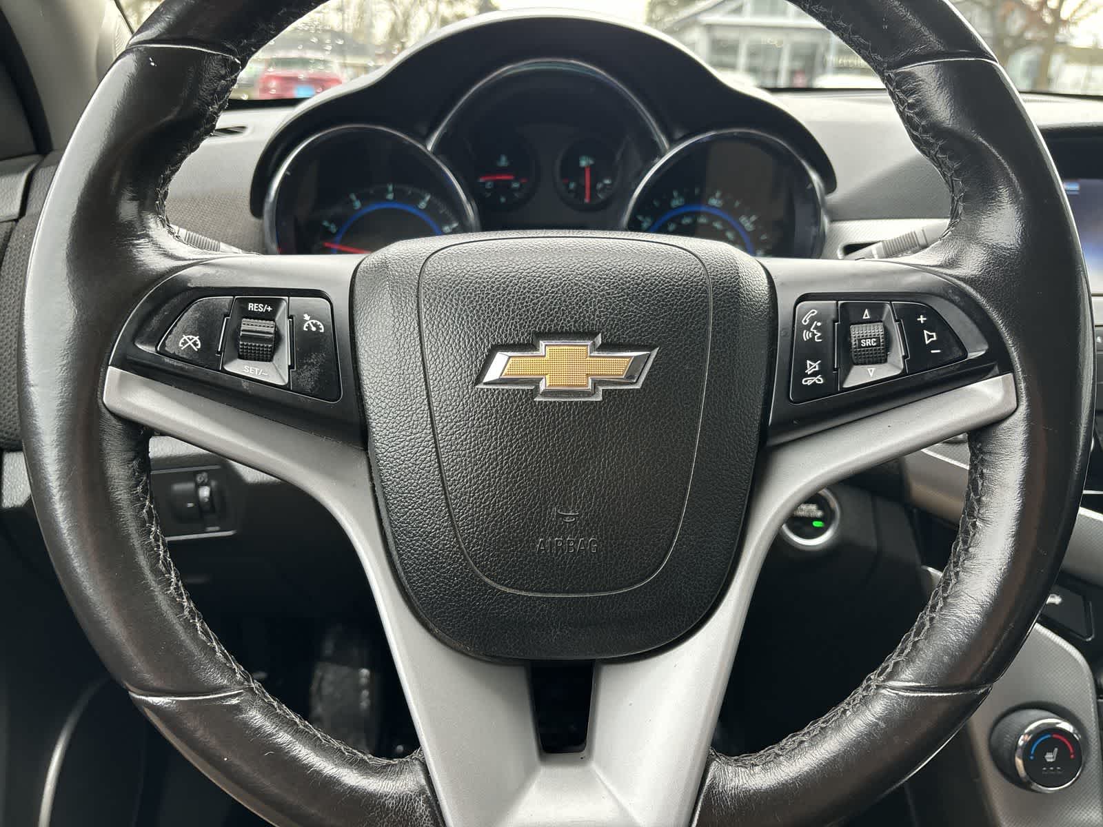 Thumbnail: 2016 Chevrolet Cruze - 10