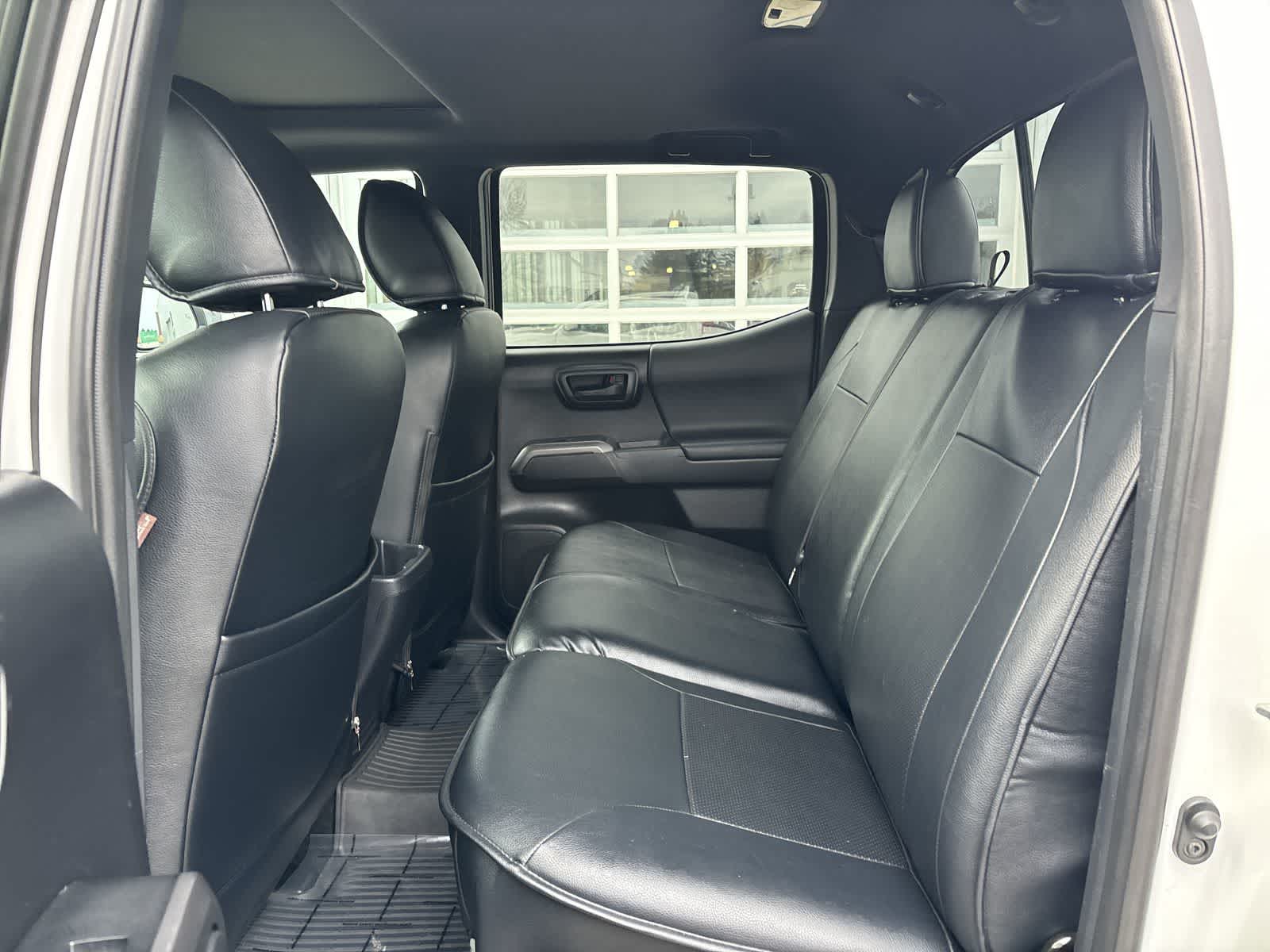 Thumbnail: 2017 Toyota Tacoma - 6