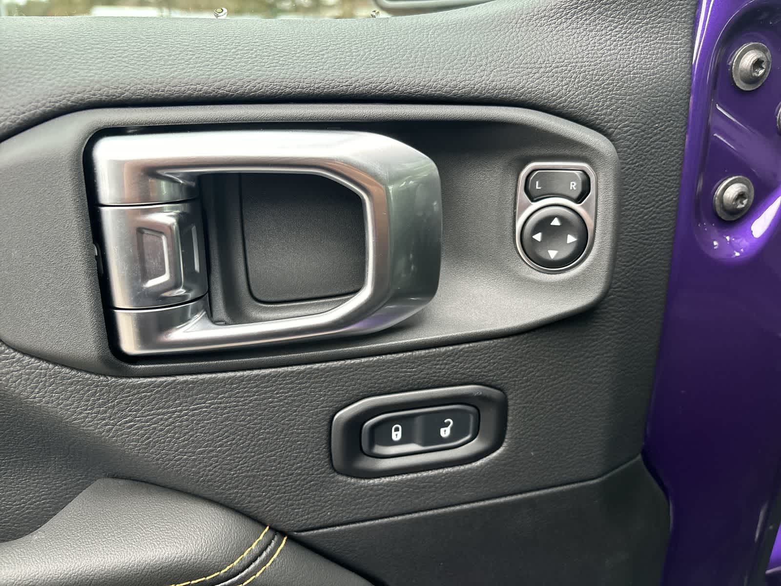 Thumbnail: 2026 Jeep Gladiator - 10