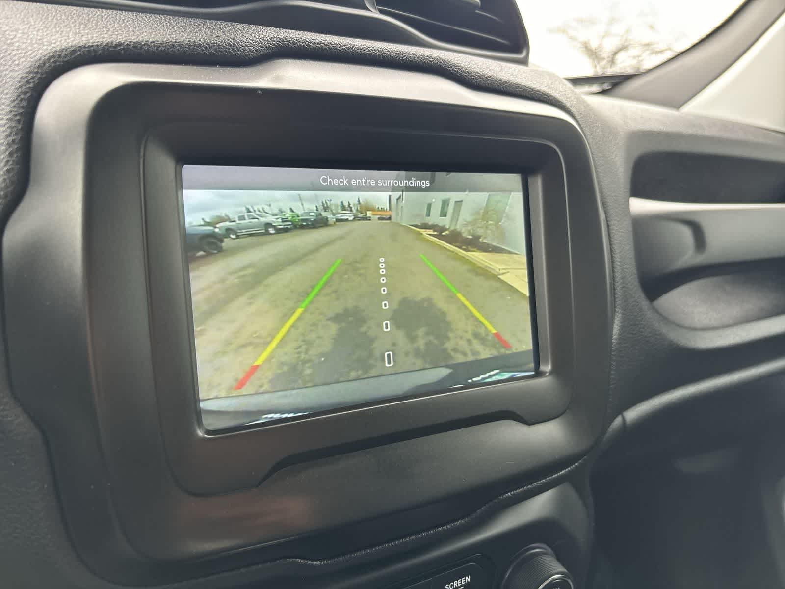 Thumbnail: 2021 Jeep Renegade - 23