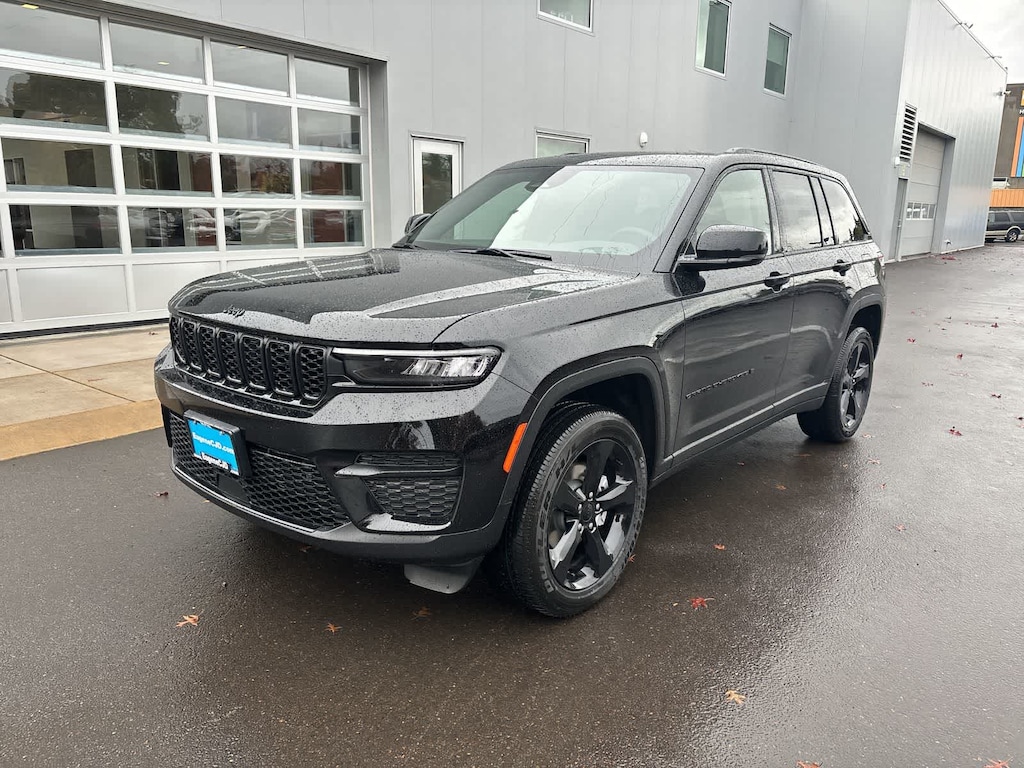 New 2025 Jeep Grand Cherokee Altitude X Sport Utility