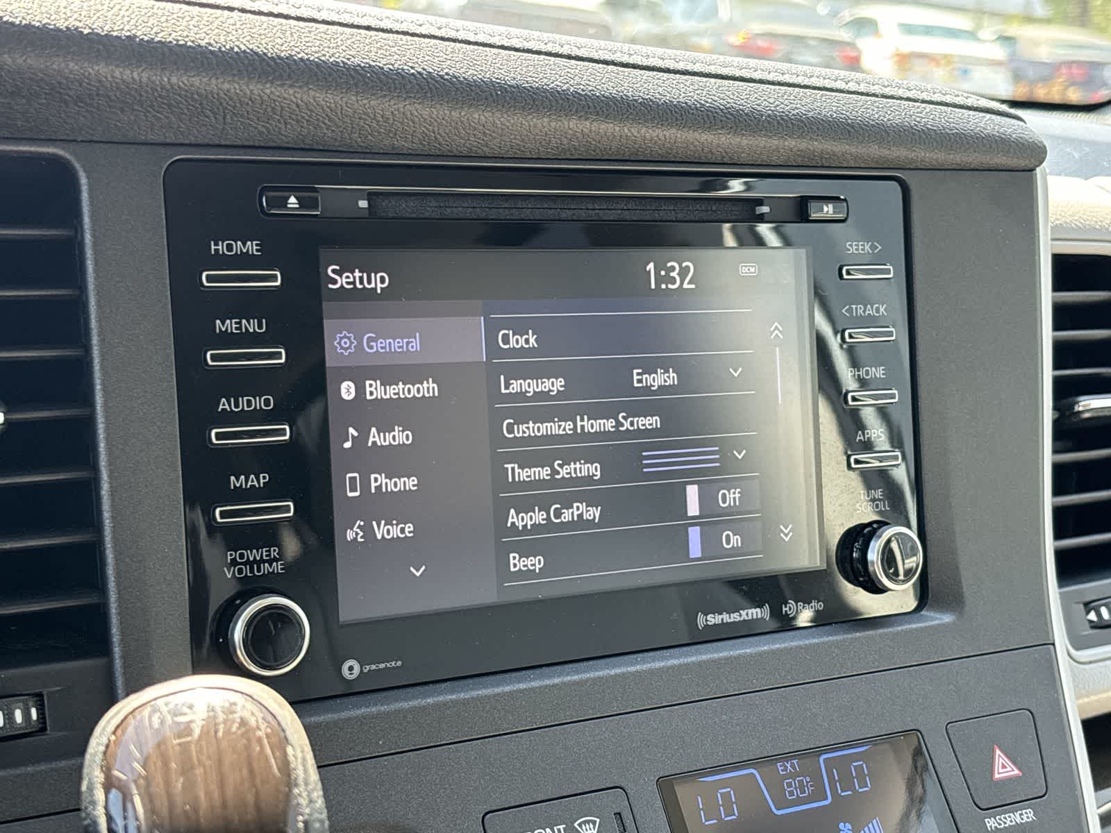 Thumbnail: 2020 Toyota Sienna - 23