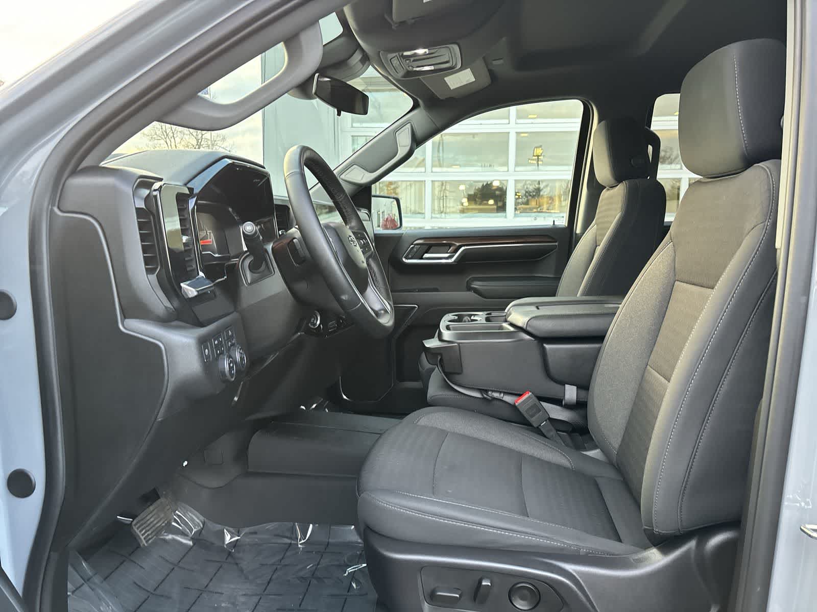 Thumbnail: 2024 Chevrolet Silverado 1500 - 10