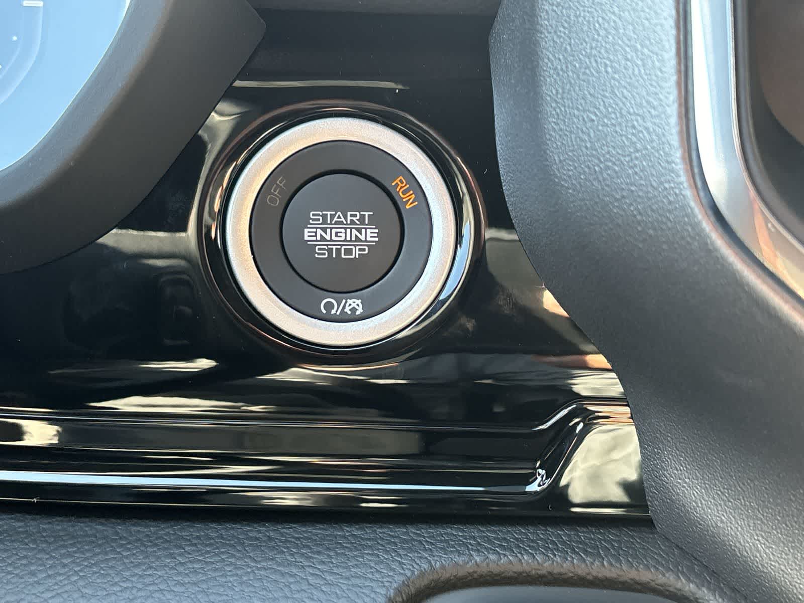 Thumbnail: 2026 RAM 1500 - 17