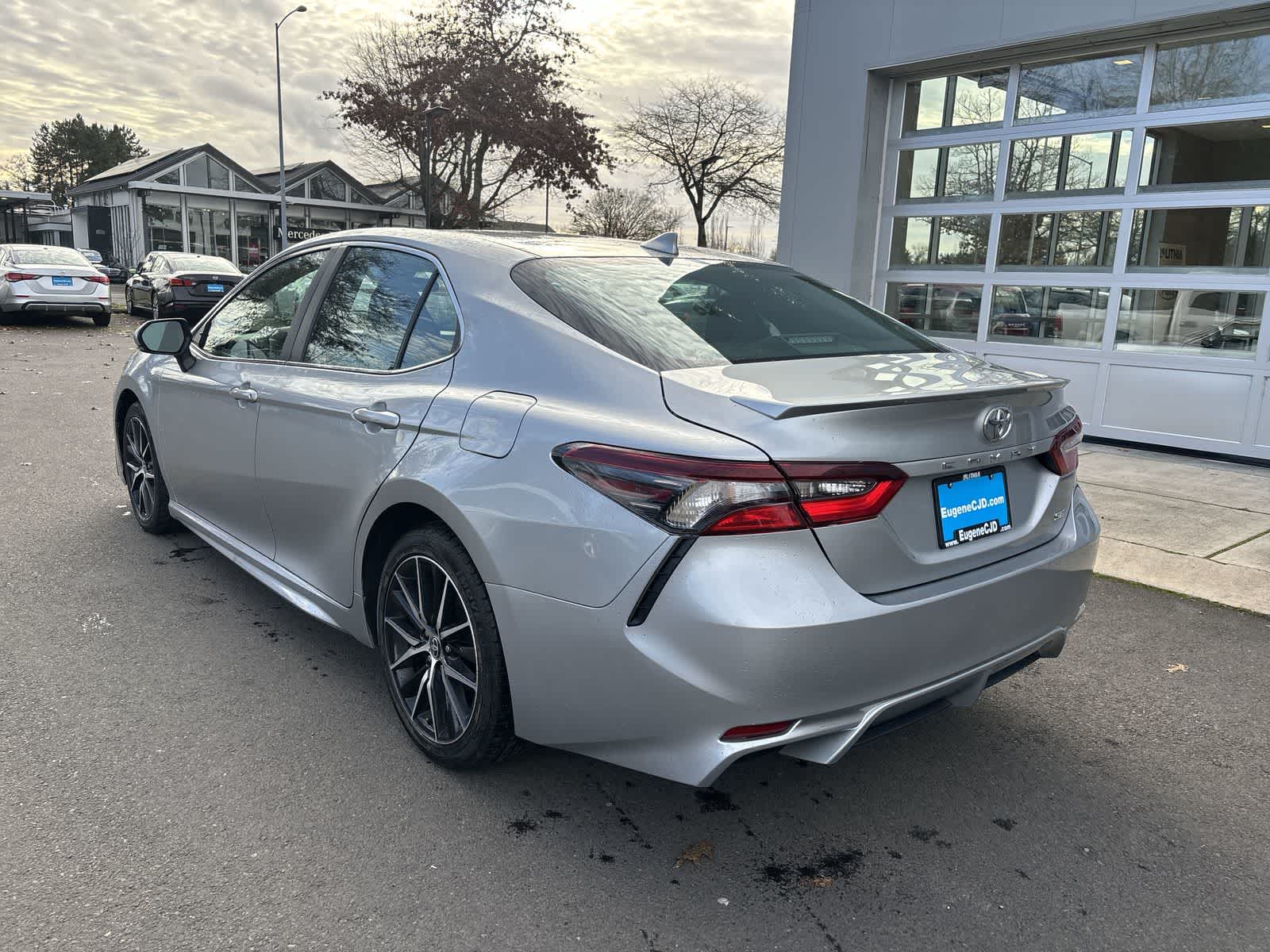 Thumbnail: 2022 Toyota Camry - 3