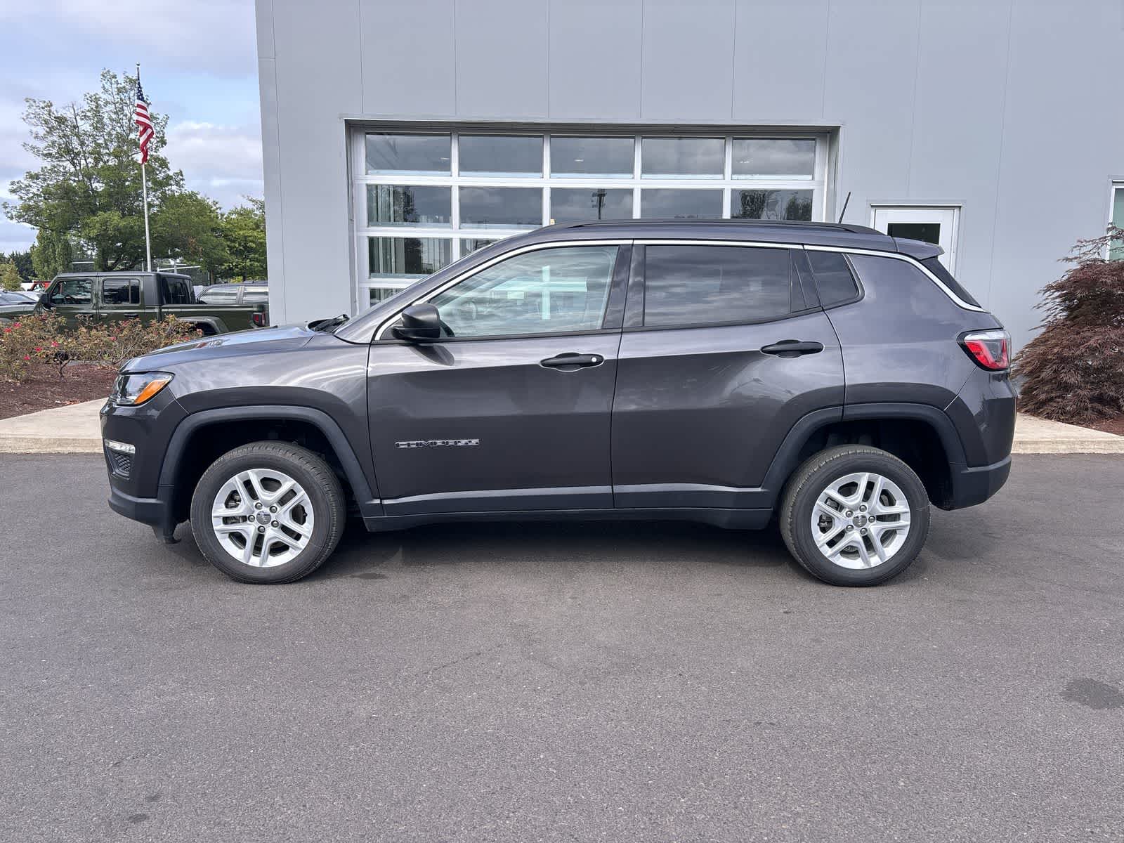 Certified 2020 Jeep Compass Sport with VIN 3C4NJDAB2LT137278 for sale in Eugene, OR