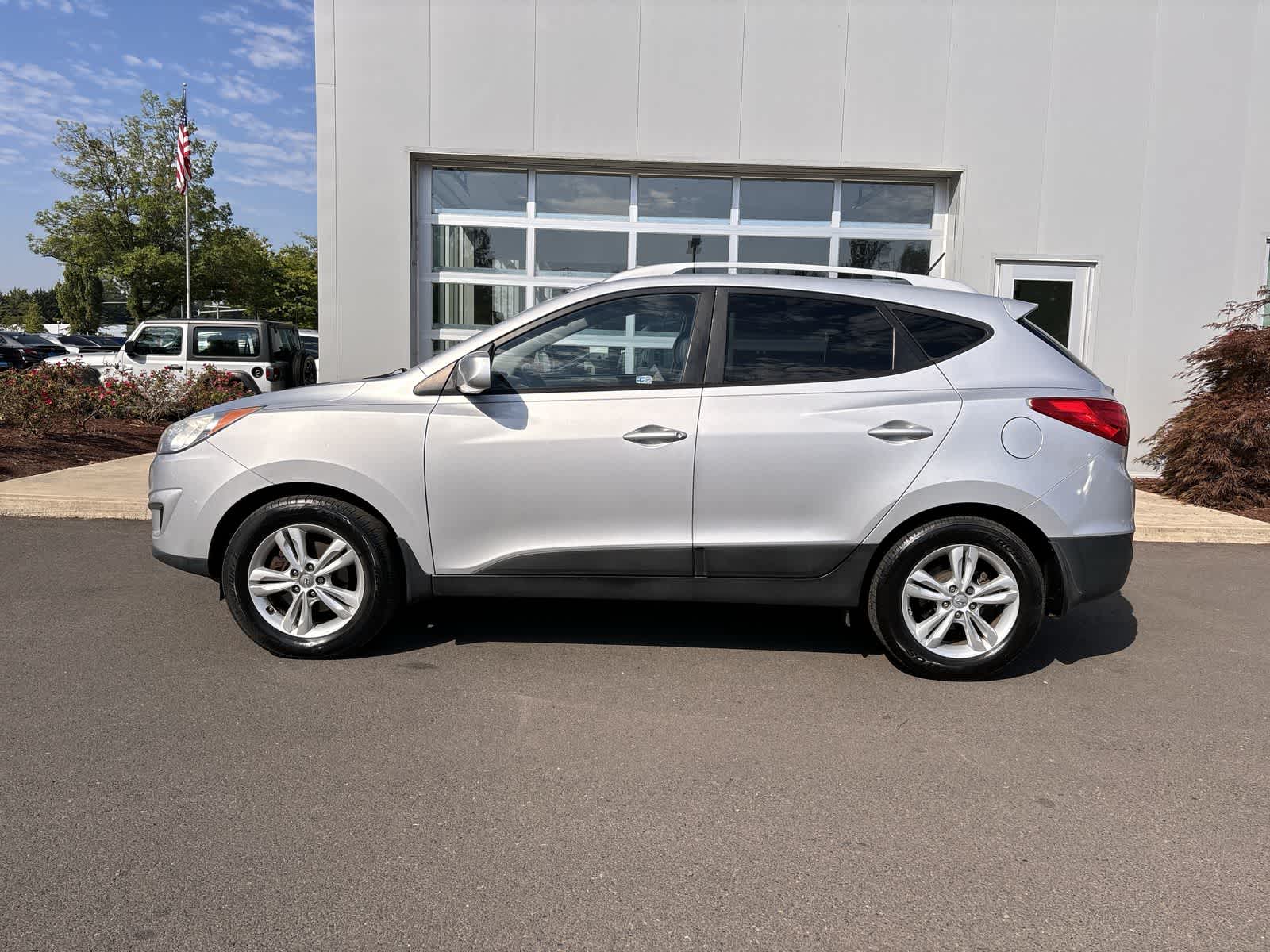 Used 2011 Hyundai Tucson GLS with VIN KM8JUCACXBU316077 for sale in Eugene, OR