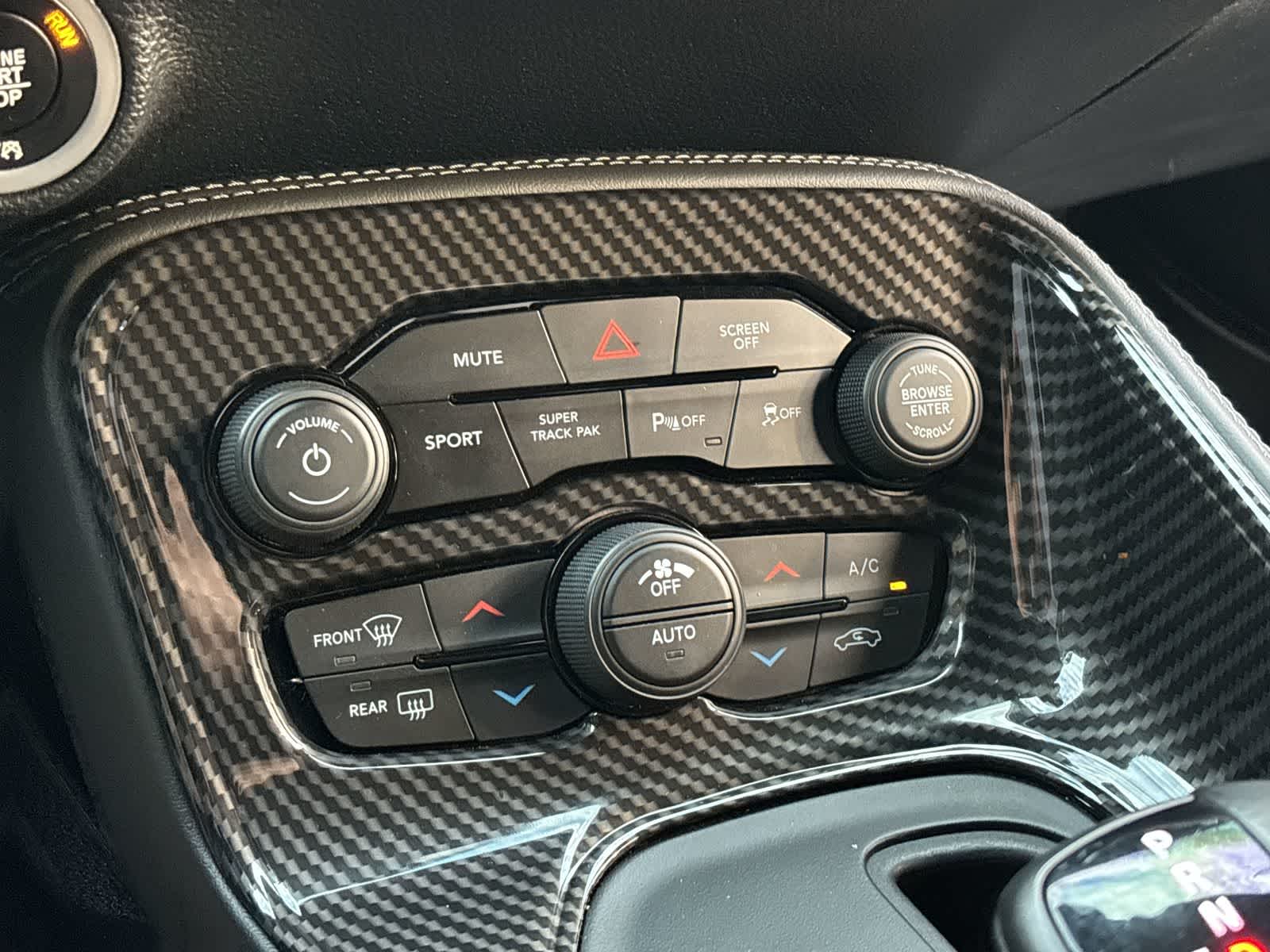 Thumbnail: 2018 Dodge Challenger - 27