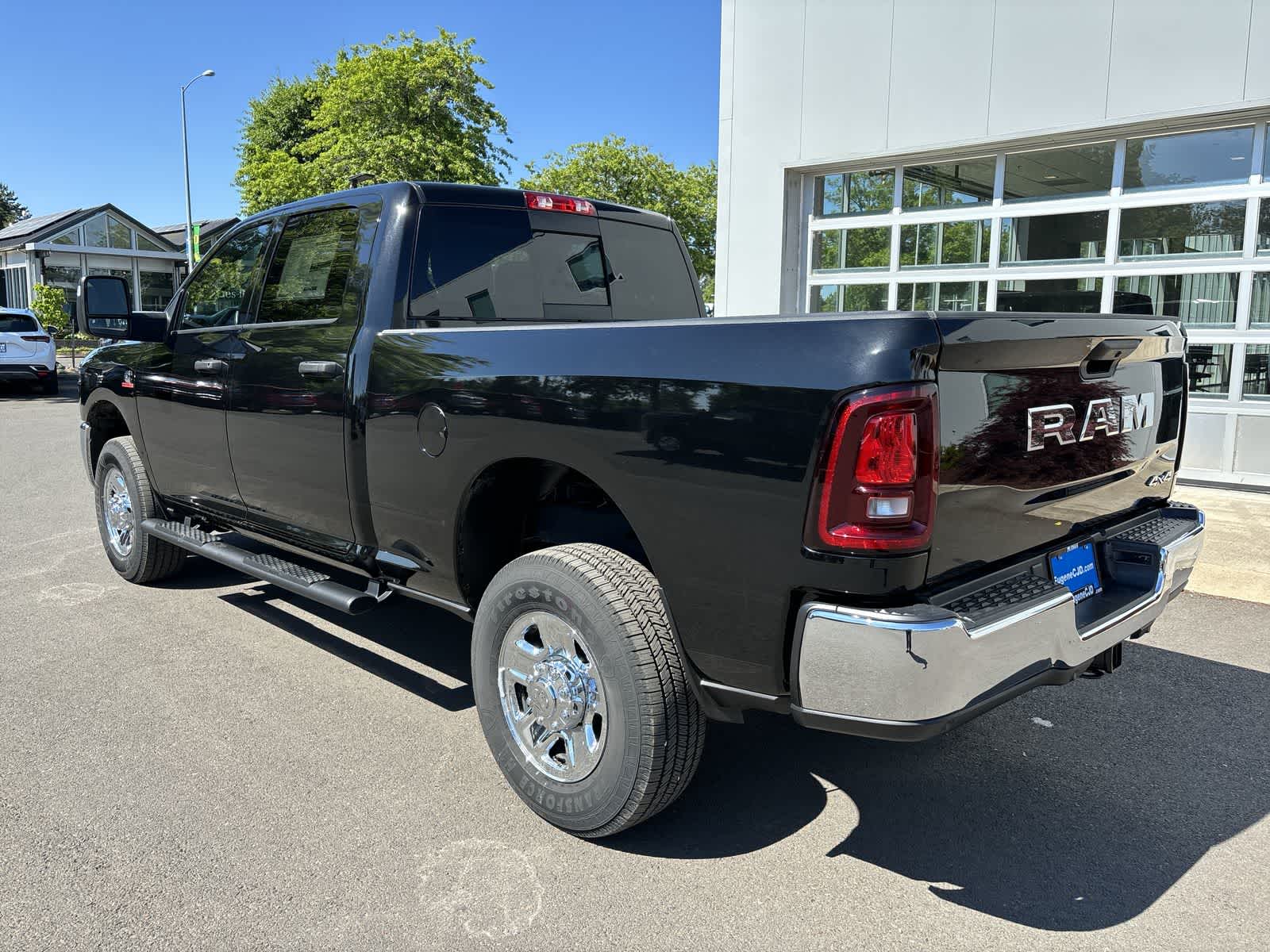 2025 Ram 2500 Tradesman photo 3