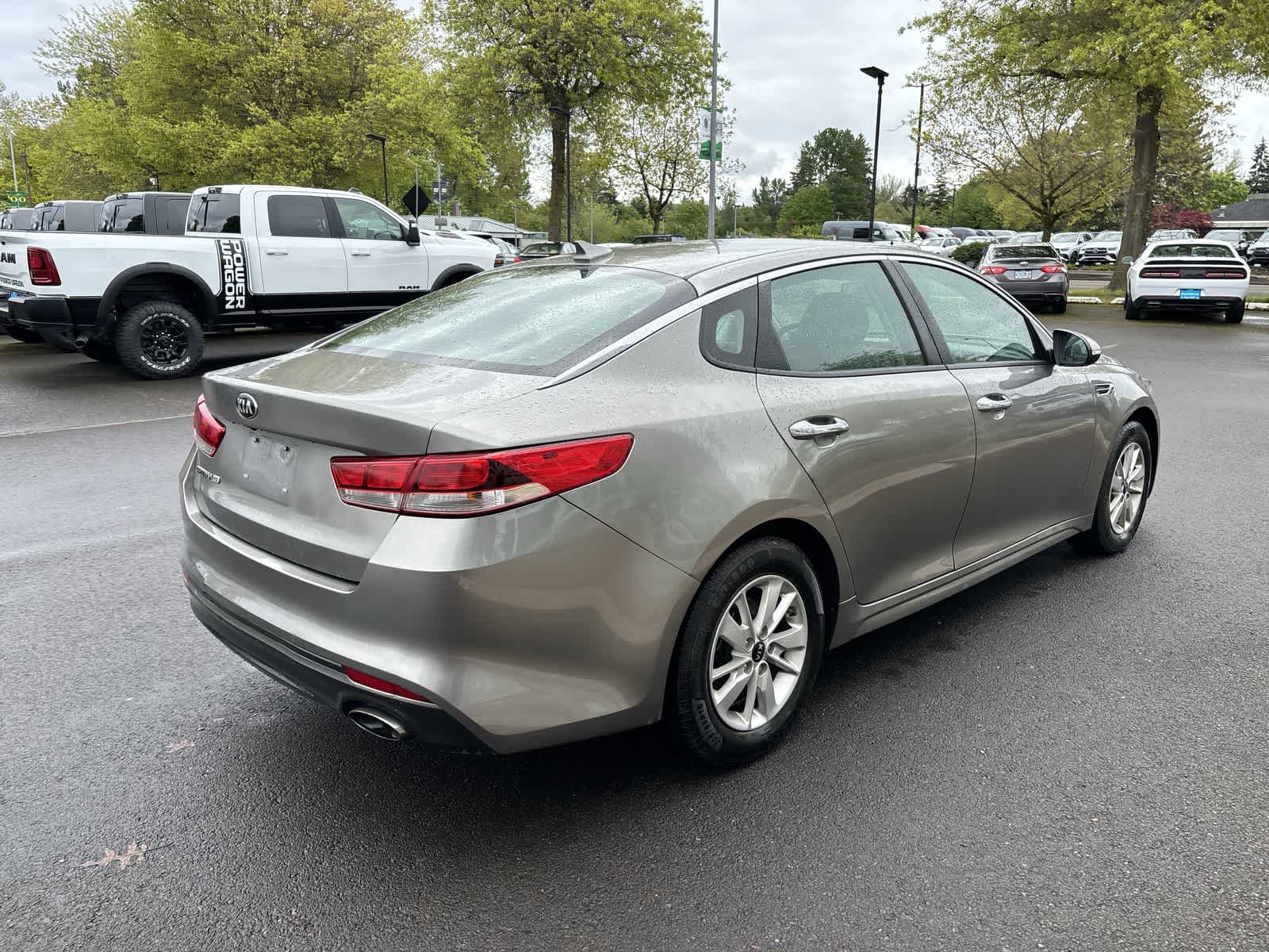 Thumbnail: 2016 Kia Optima - 4