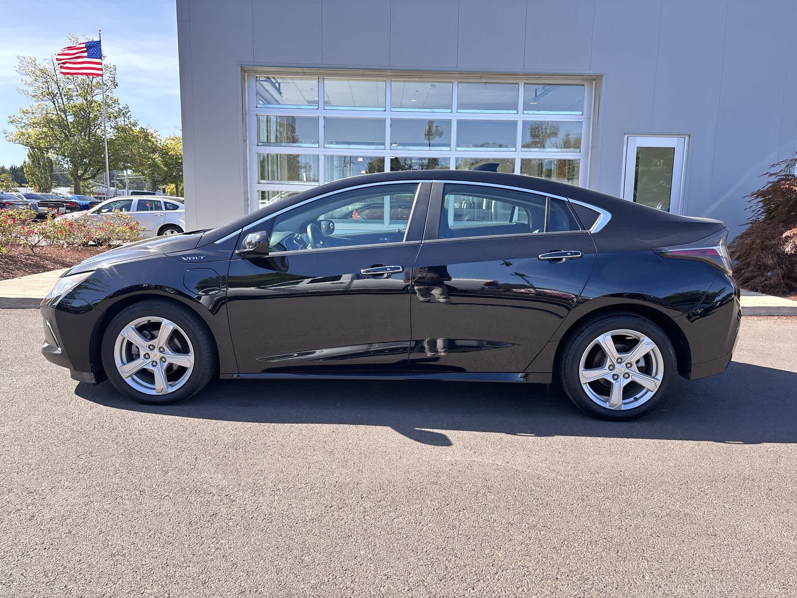 Used 2017 Chevrolet Volt LT with VIN 1G1RA6S54HU117237 for sale in Eugene, OR