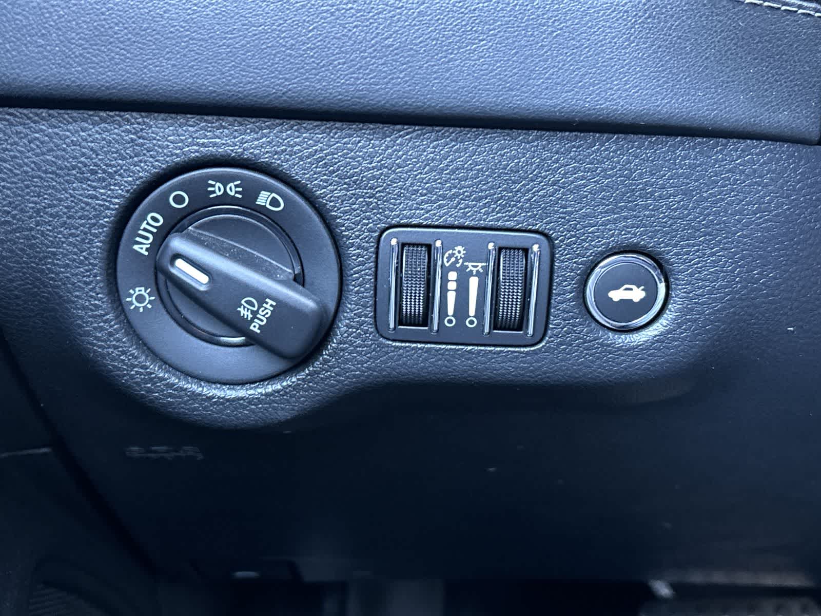 Thumbnail: 2020 Dodge Charger - 11