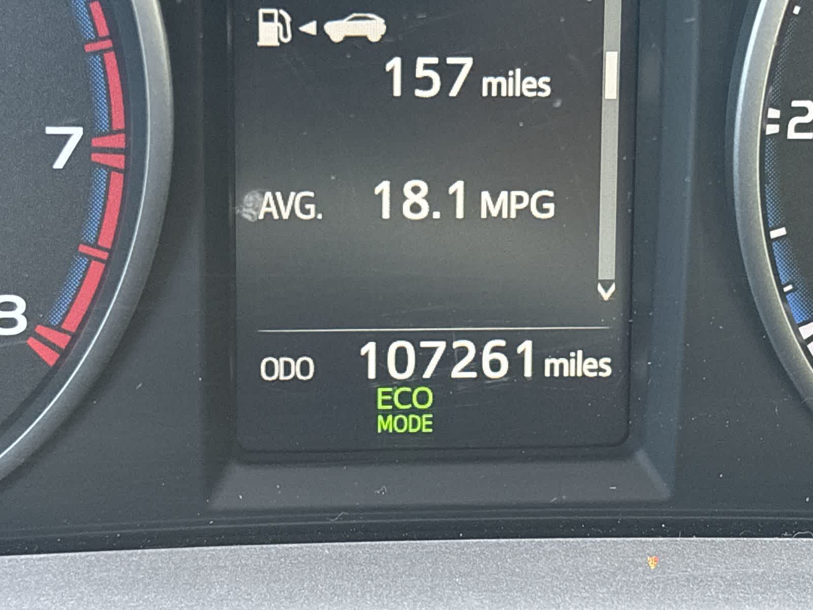 Thumbnail: 2018 Toyota RAV4 - 16