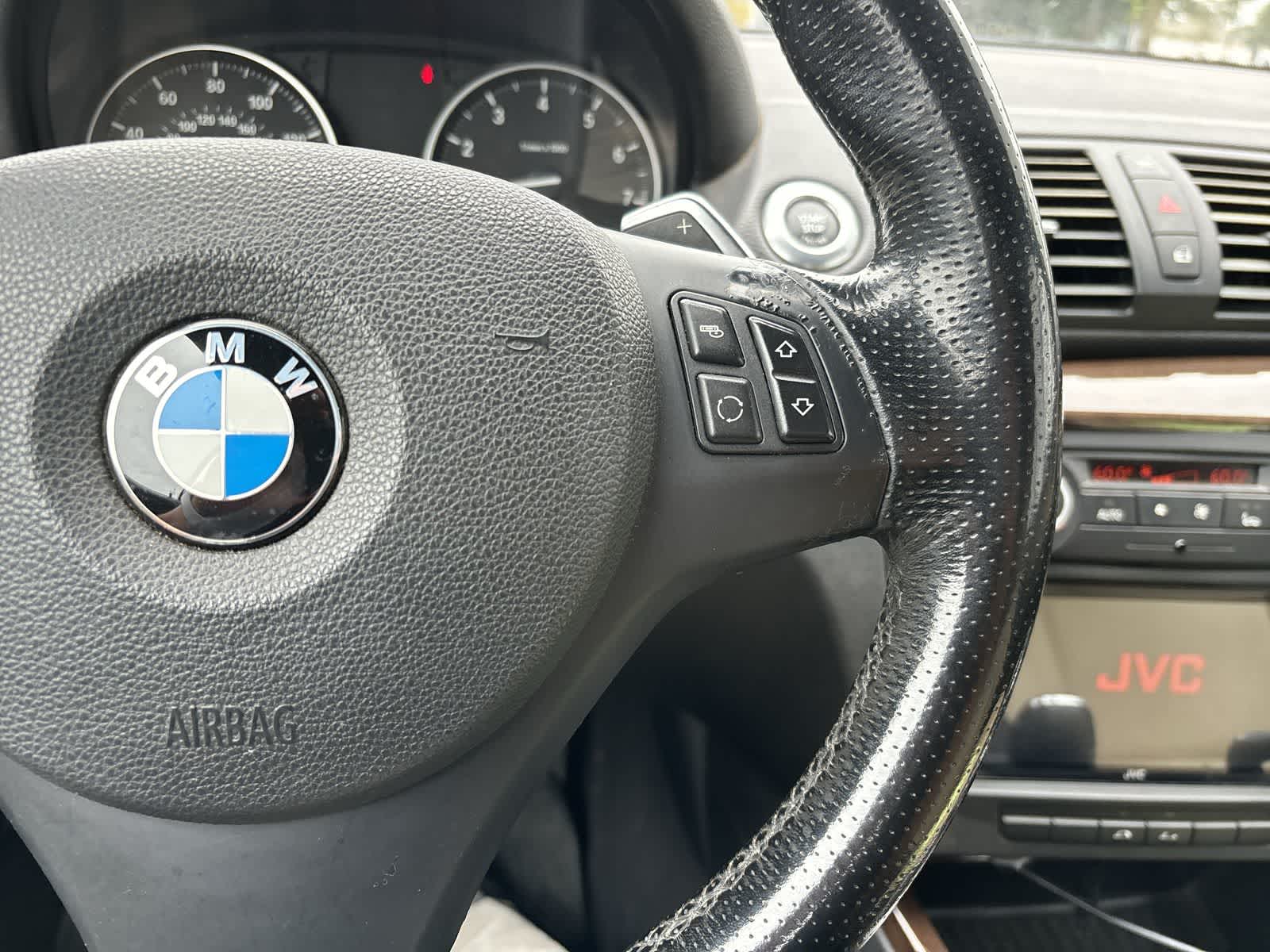 Thumbnail: 2011 BMW 1 Series - 11