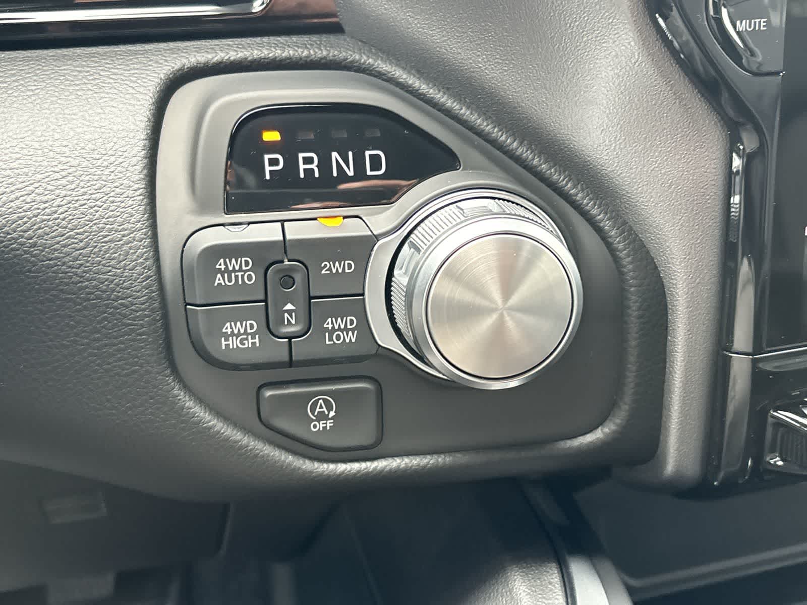 Thumbnail: 2026 RAM 1500 - 18