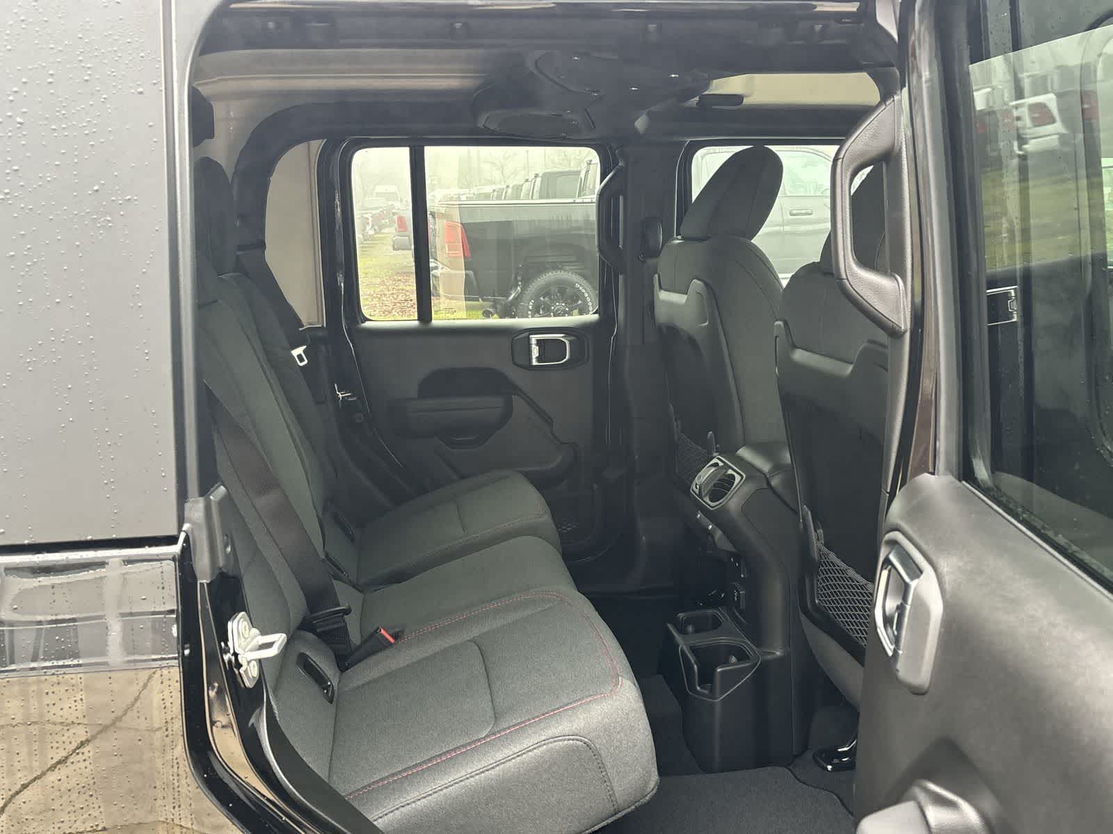 Thumbnail: 2026 Jeep Gladiator - 10