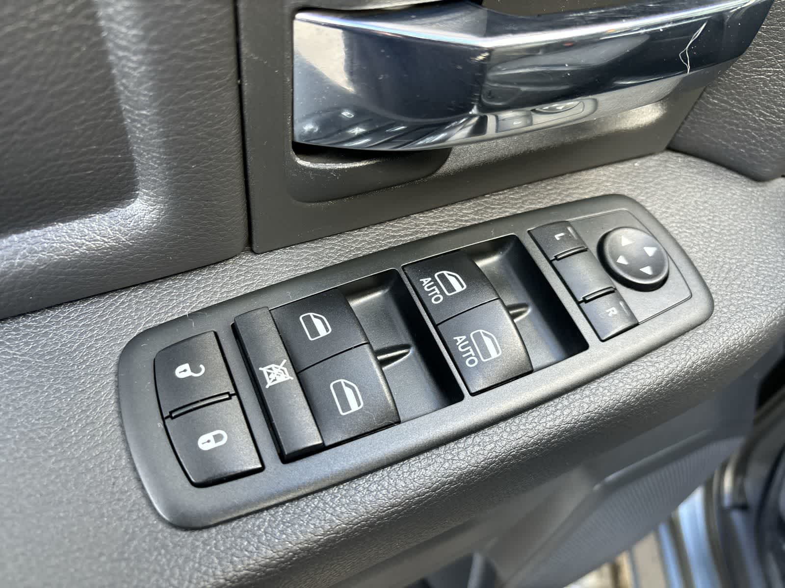 Thumbnail: 2012 RAM 1500 - 11